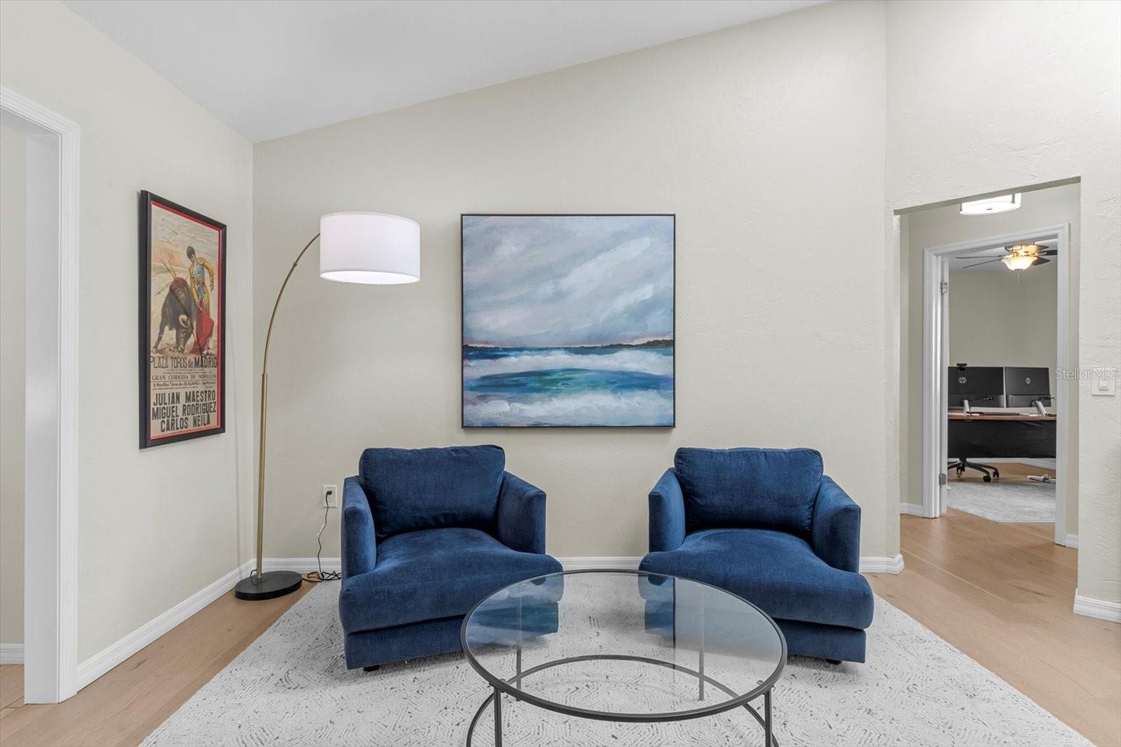 Listing photo id 27 for 1445 Chapelcross Loop