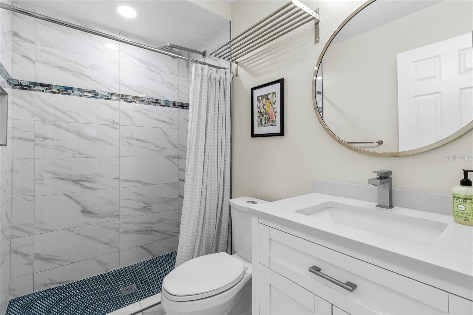 Listing photo id 33 for 1445 Chapelcross Loop