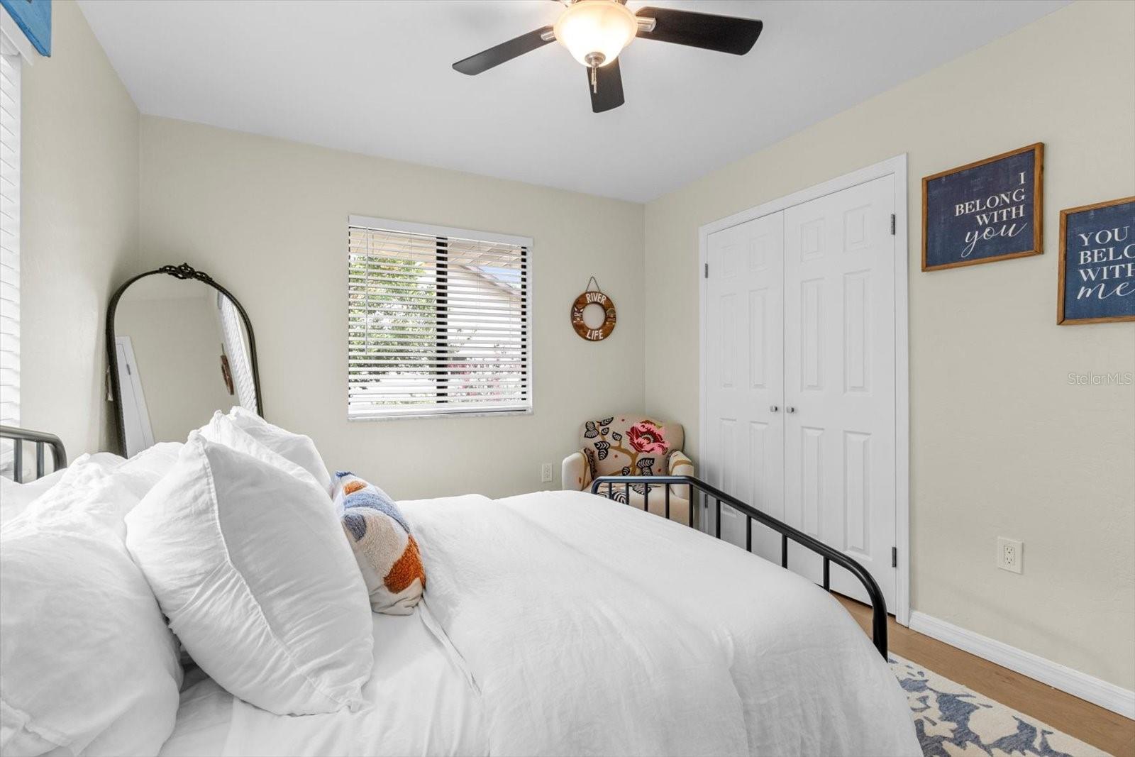 Listing photo id 37 for 1445 Chapelcross Loop
