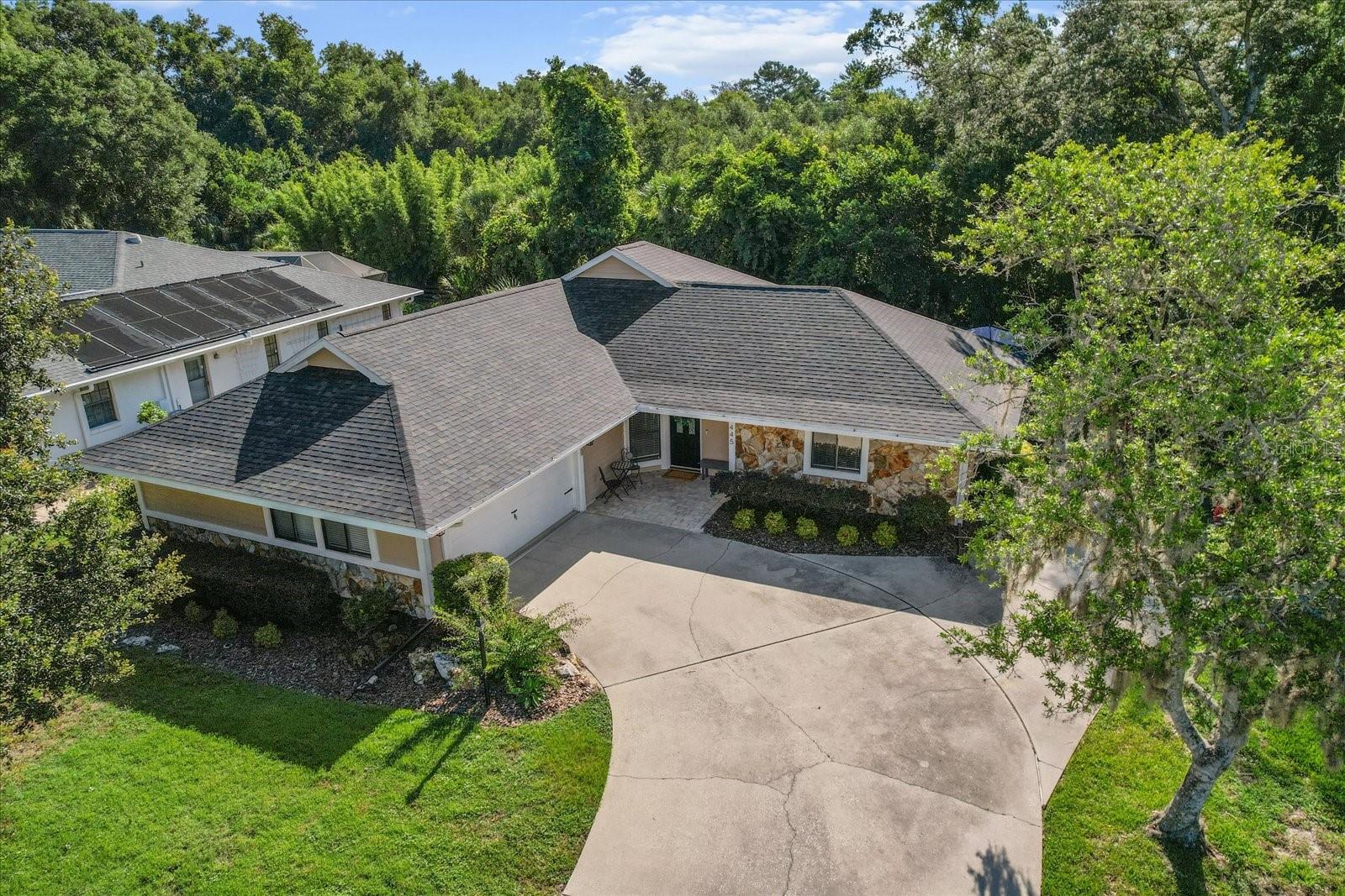 Listing photo id 43 for 1445 Chapelcross Loop