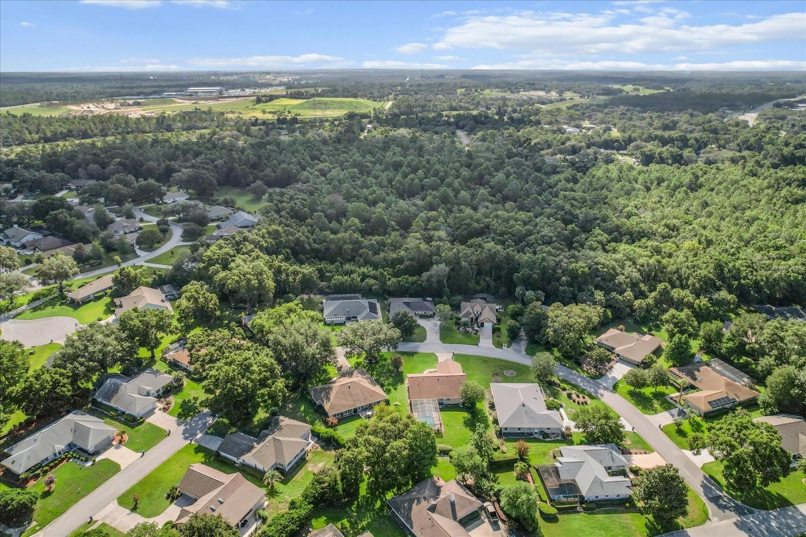 Listing photo id 47 for 1445 Chapelcross Loop