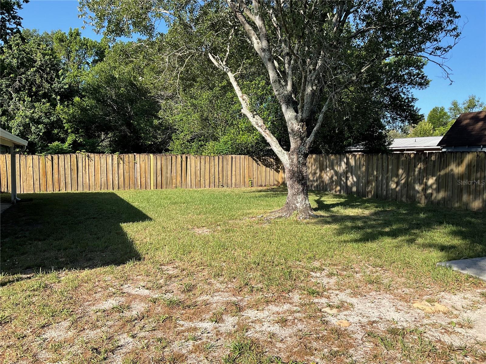 Listing photo id 7 for 3871 147th Lane Road