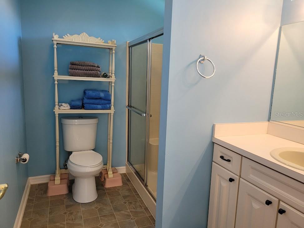 Image 21 of 25 For 13635 89th Avenue