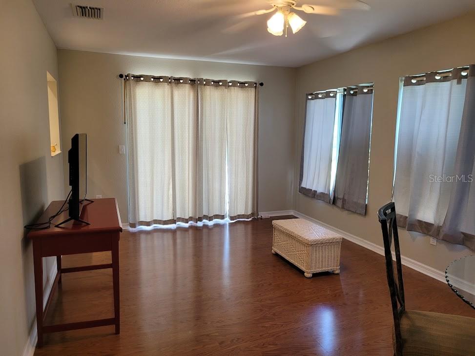 Image 6 of 25 For 13635 89th Avenue