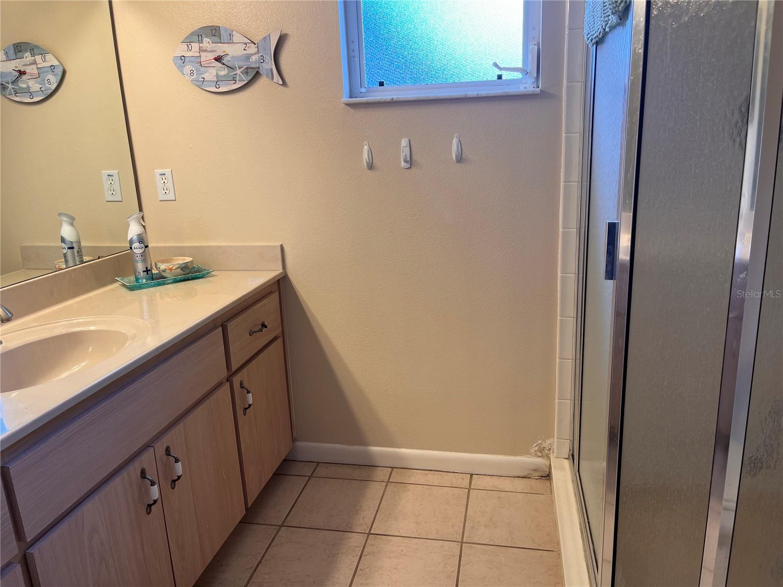 Image 23 of 41 For 9734 96th Street