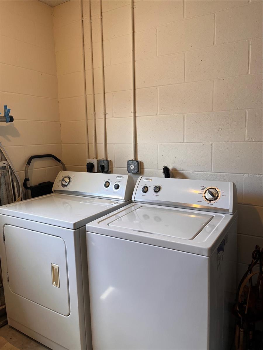 Image 38 of 41 For 9734 96th Street