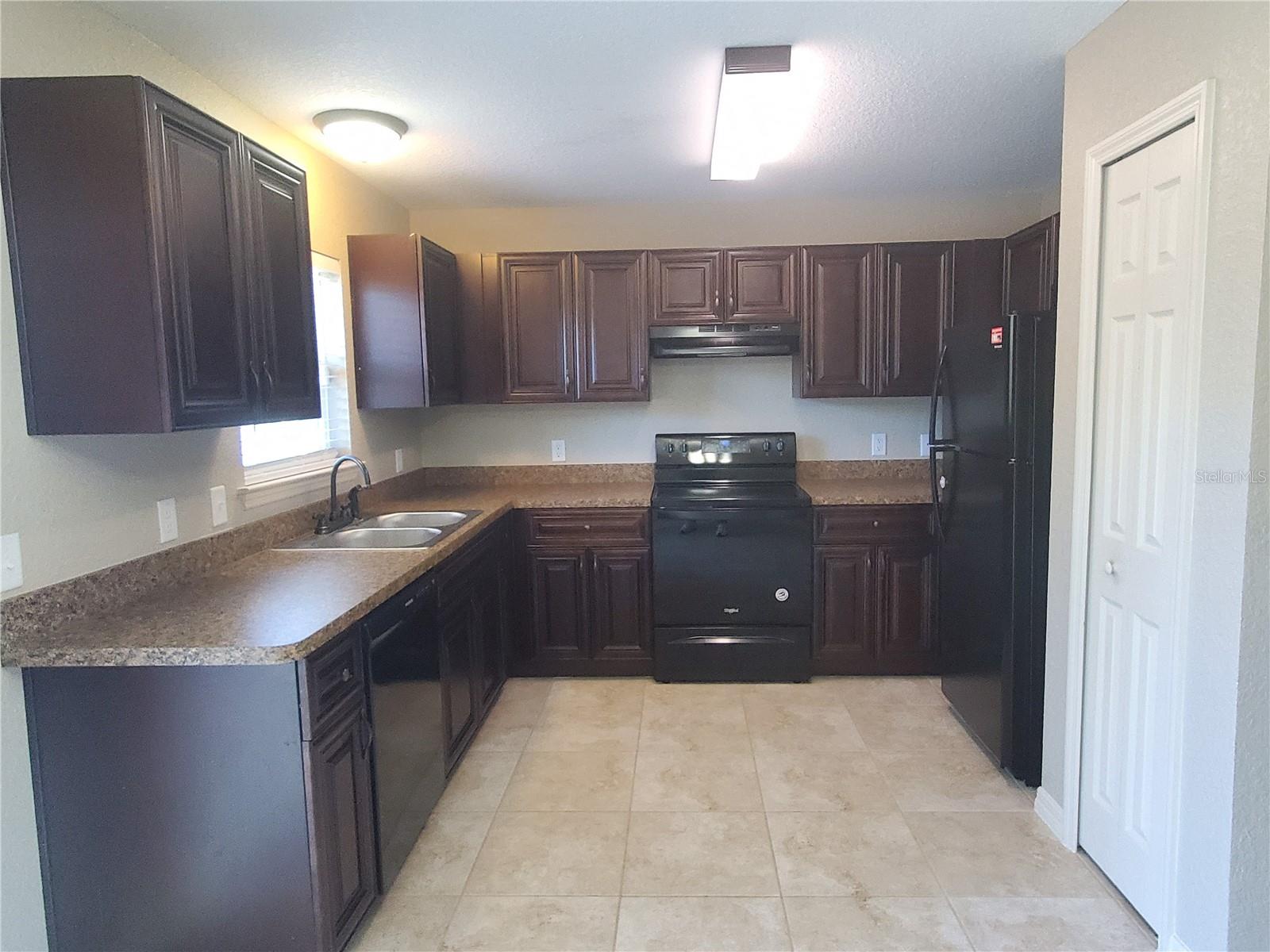 Listing photo id 0 for 6581 129th Lane