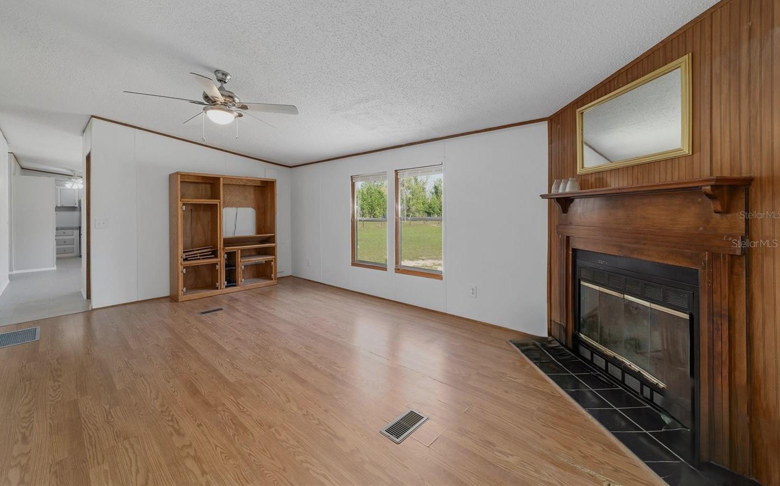 Image 25 of 29 For 16641 57th Street