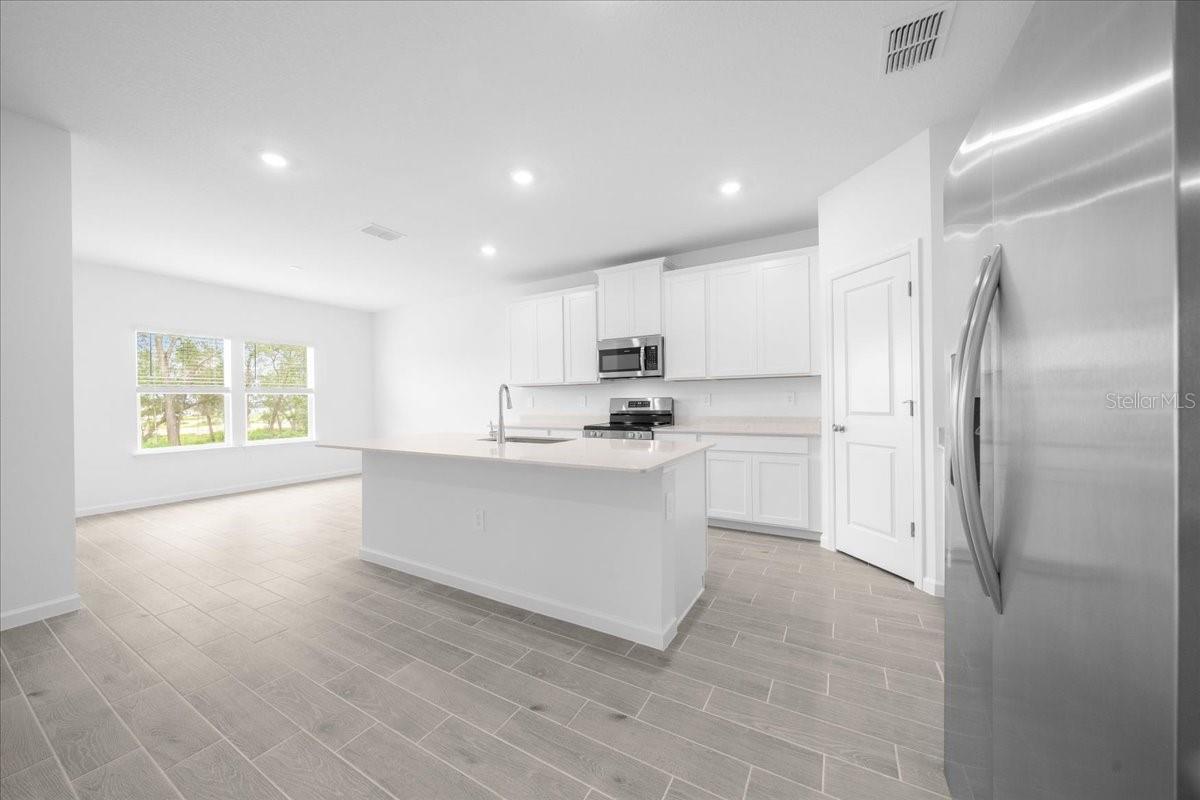 Image 11 of 39 For 8885 68th Terrace Road