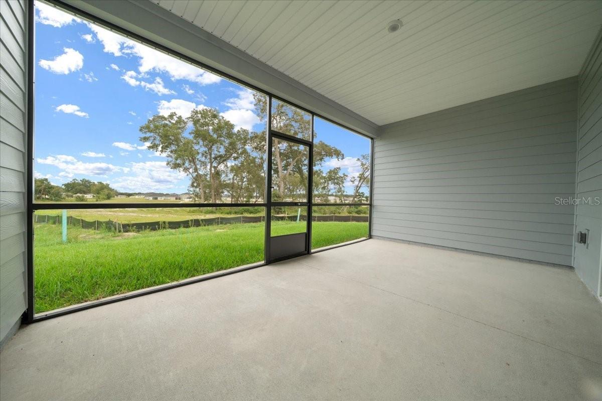 Image 30 of 39 For 8885 68th Terrace Road