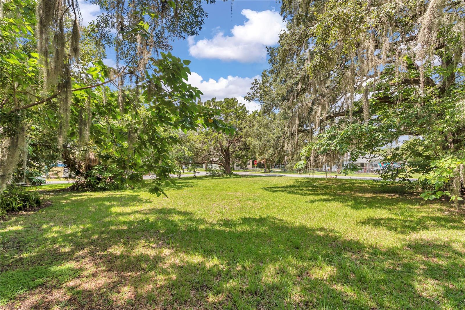 Image 4 of 16 For 1323 5th Avenue