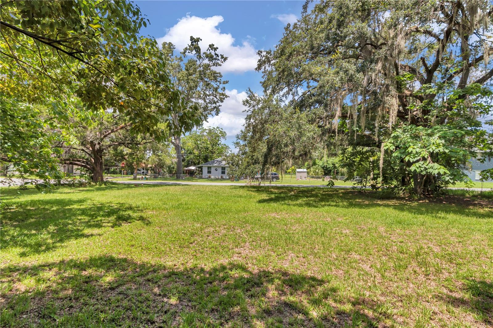 Image 5 of 16 For 1323 5th Avenue