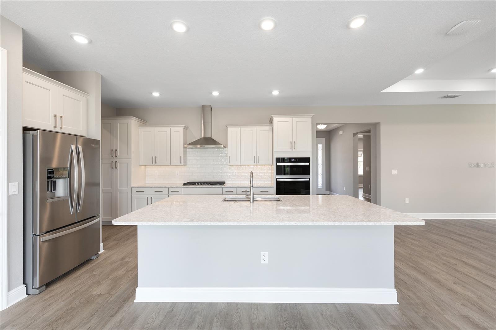 Image 17 of 43 For 8496 101st Avenue