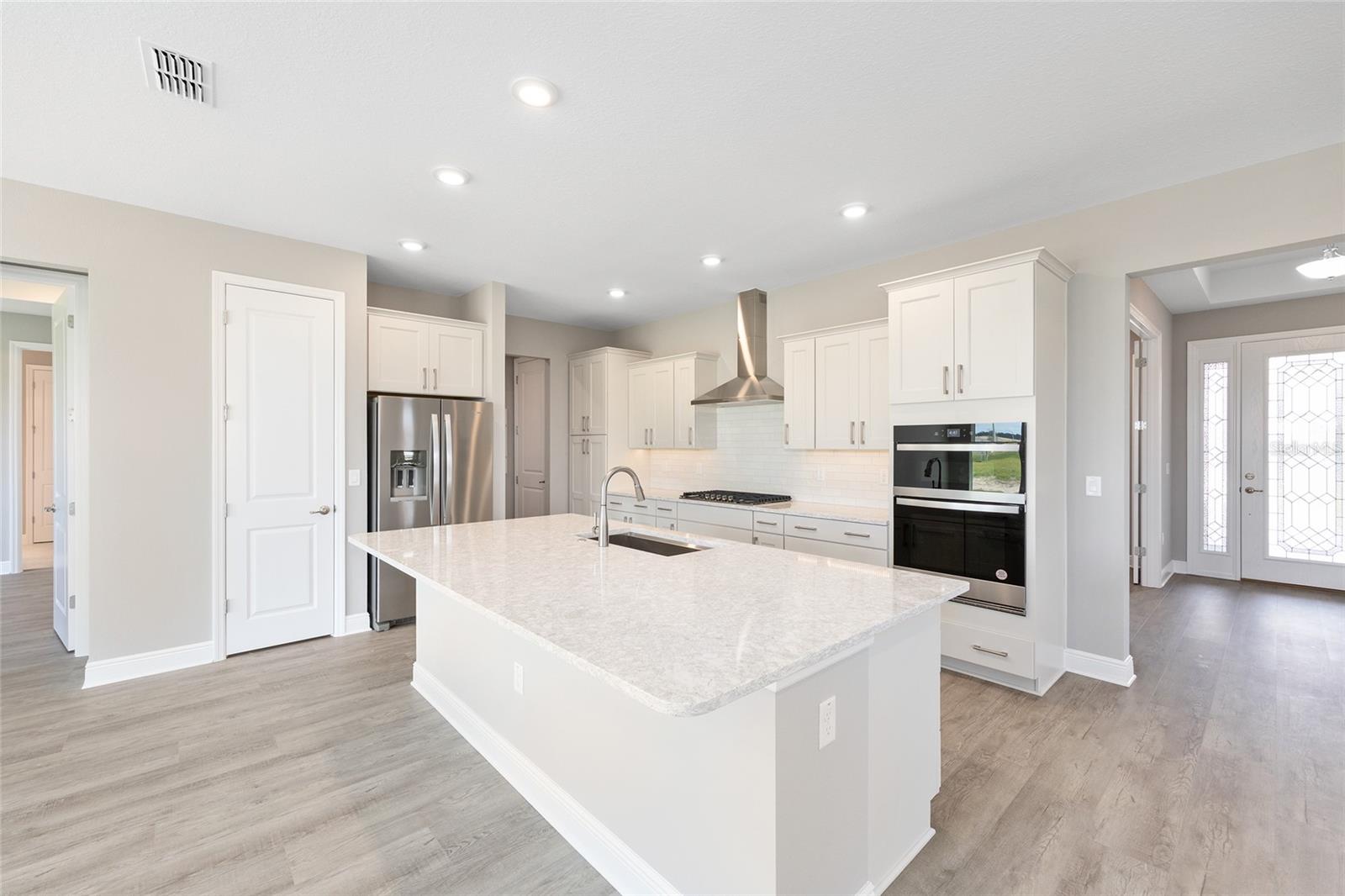 Image 18 of 43 For 8496 101st Avenue