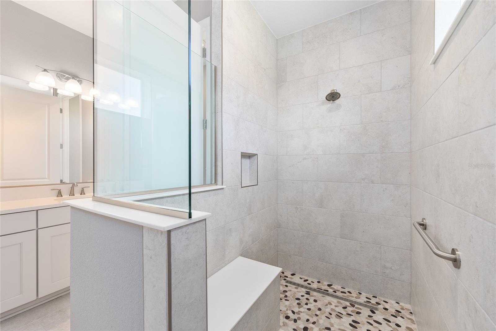 Image 27 of 43 For 8496 101st Avenue