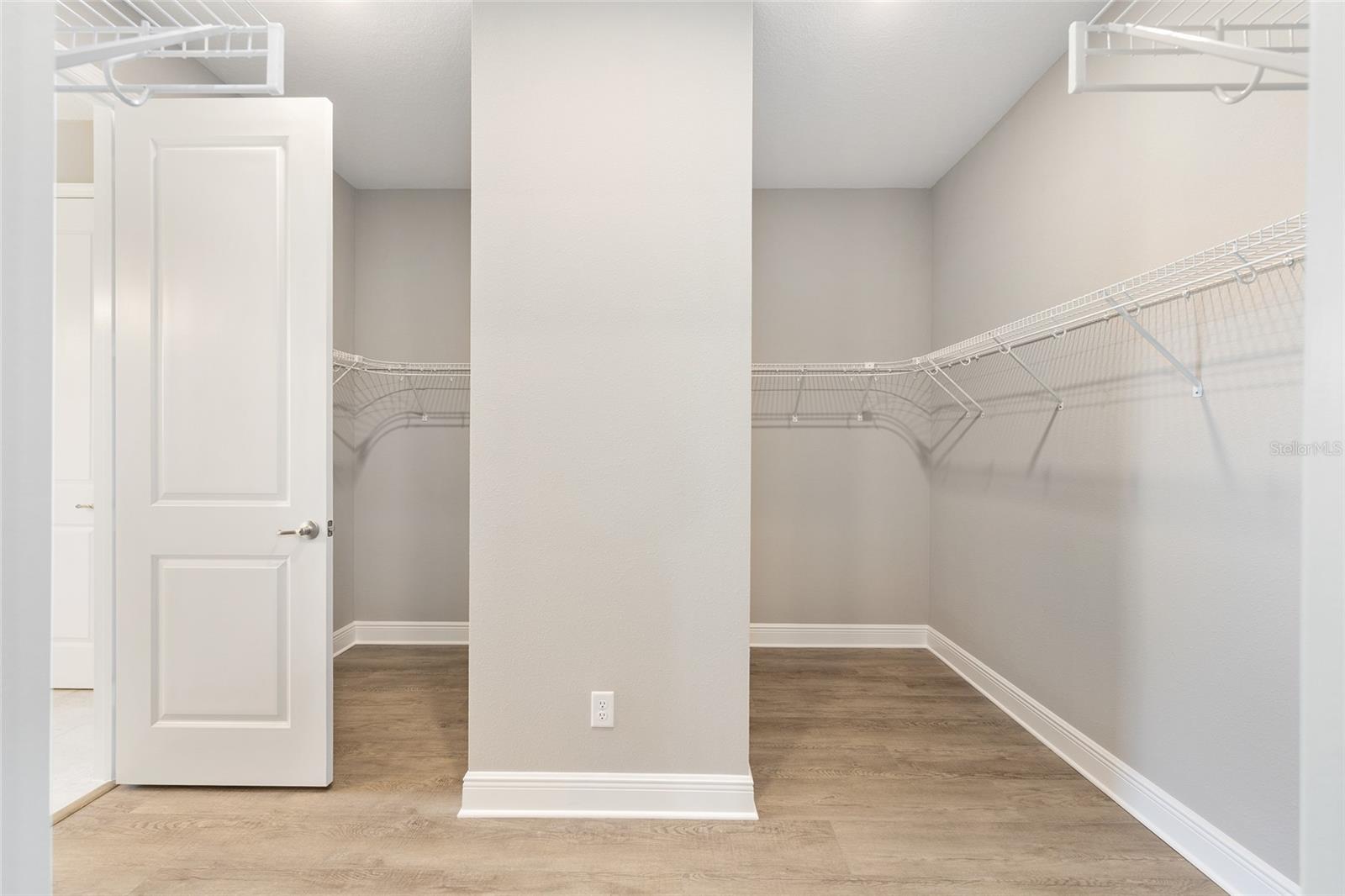 Image 29 of 43 For 8496 101st Avenue