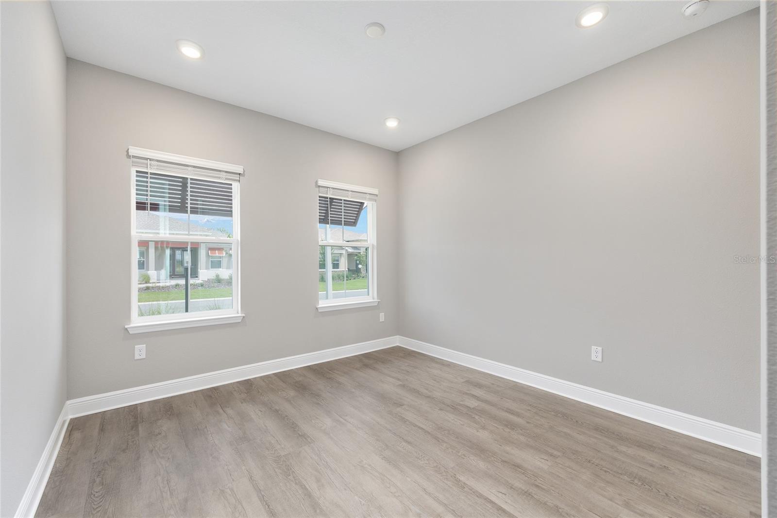 Image 34 of 43 For 8496 101st Avenue