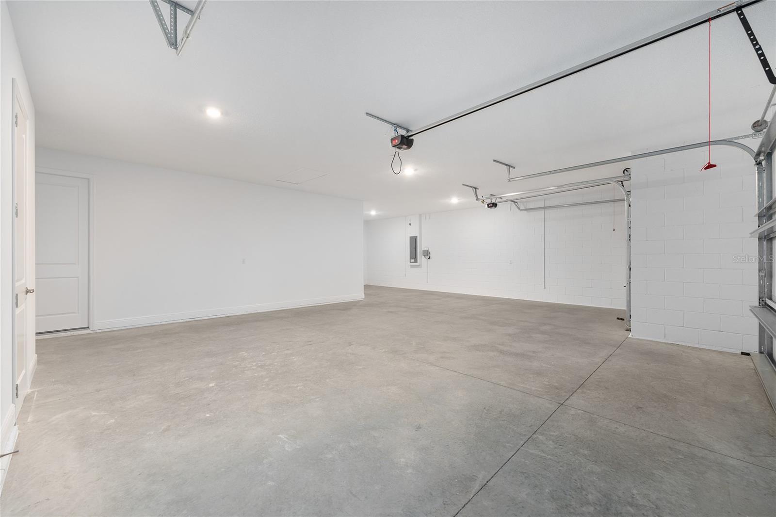 Image 36 of 43 For 8496 101st Avenue