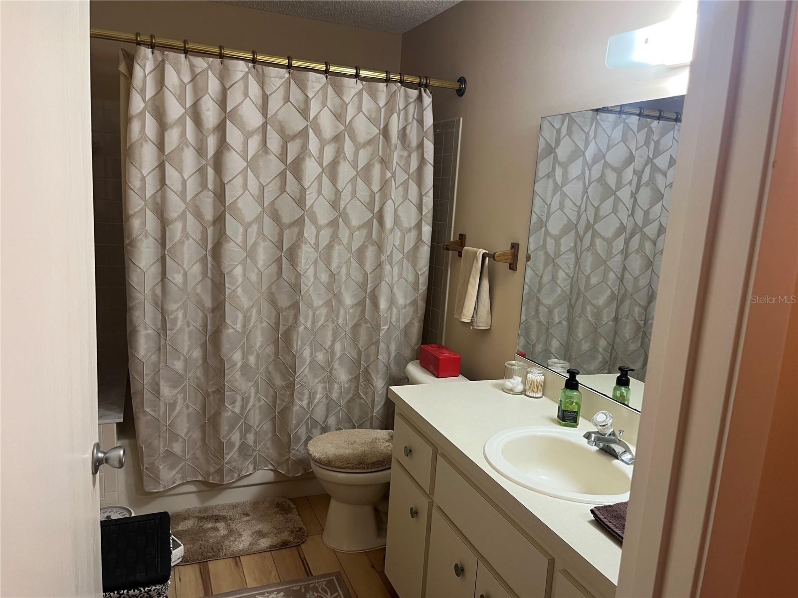 Image 7 of 15 For 8896 90th Street B