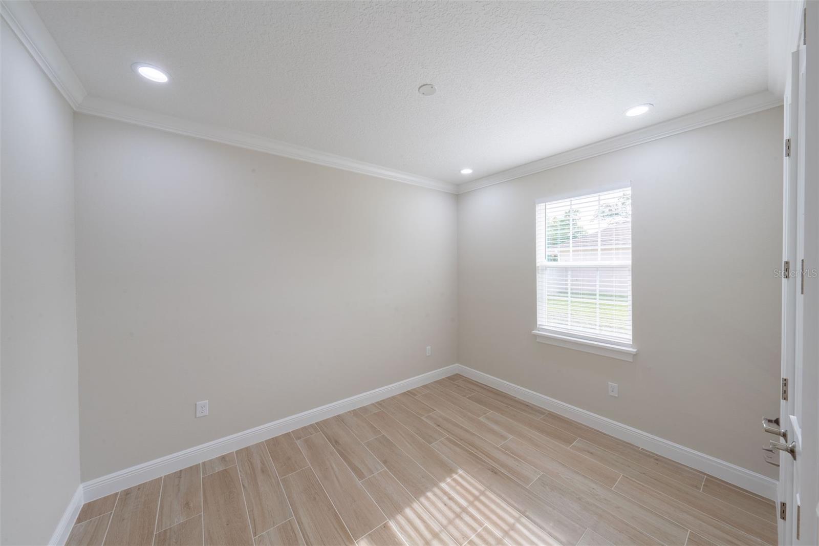Image 34 of 43 For 8517 159th Place