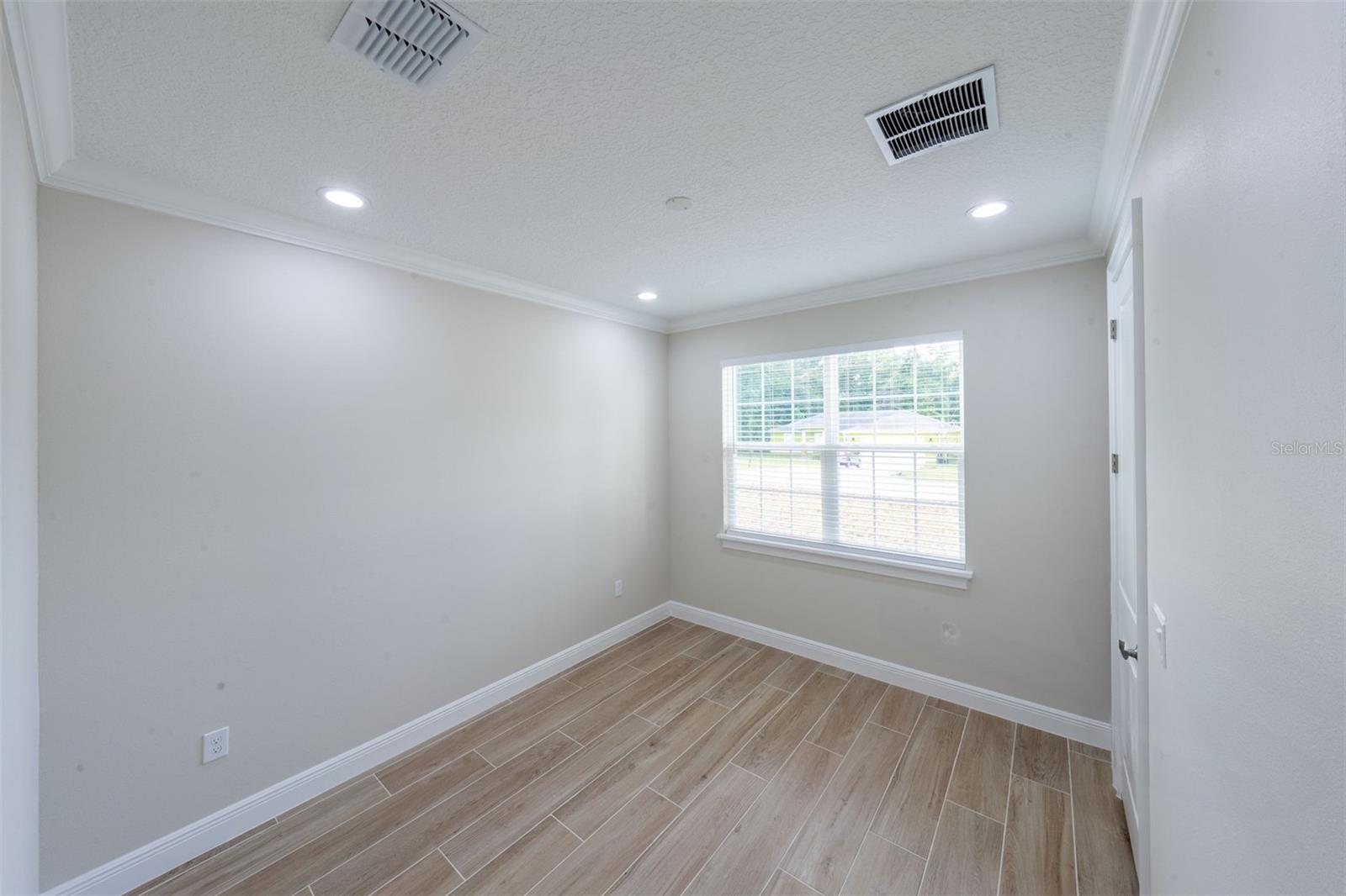 Image 37 of 43 For 8517 159th Place