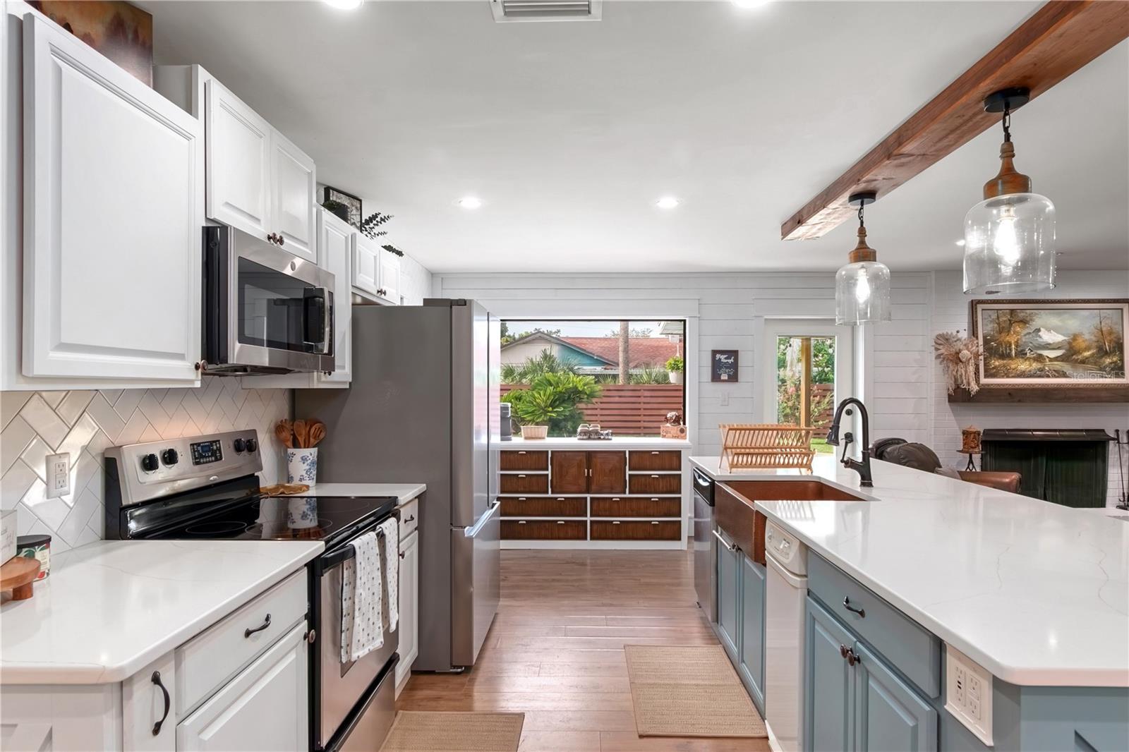 Image 15 of 49 For 2135 8th Street