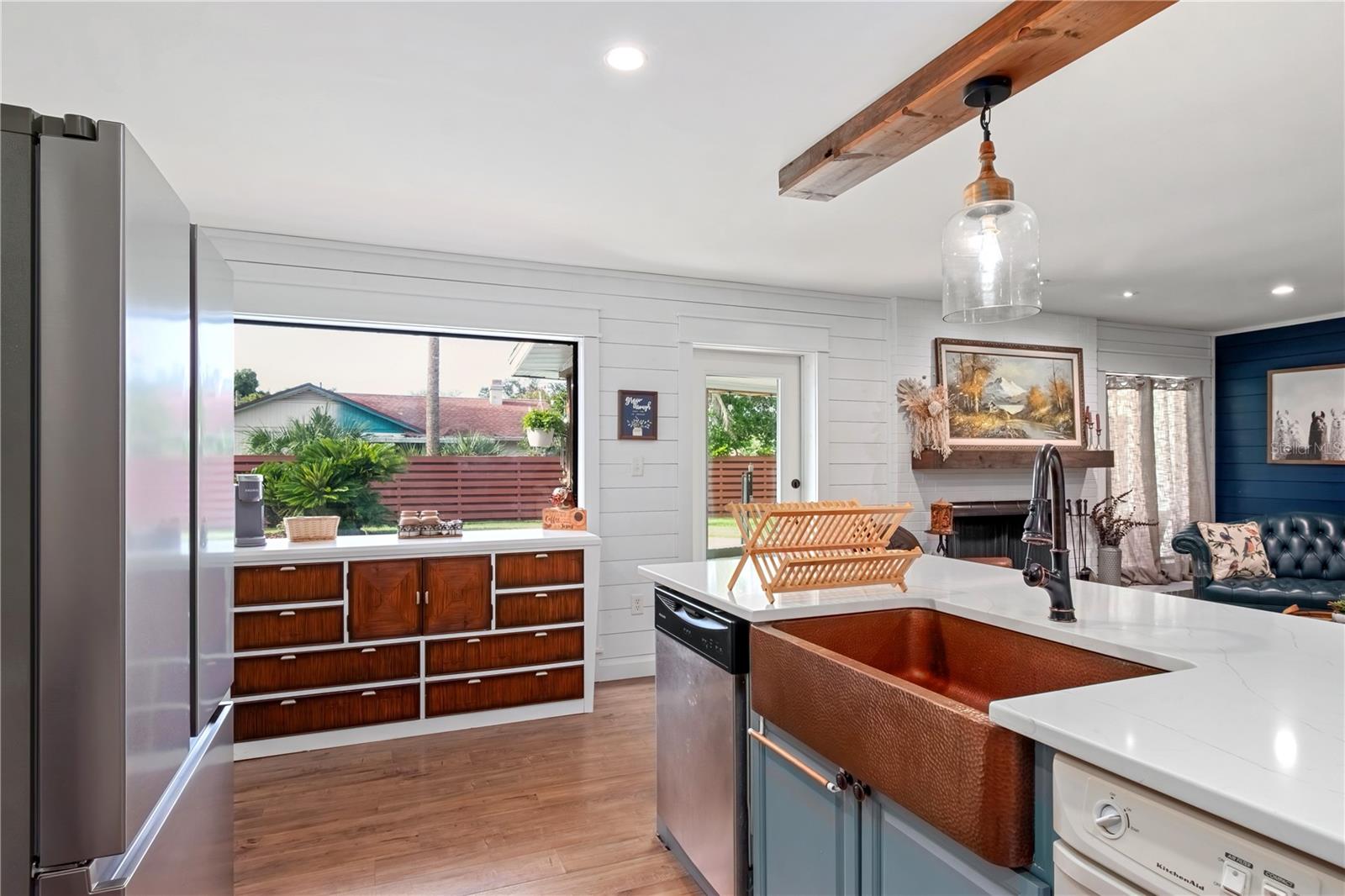 Image 16 of 49 For 2135 8th Street
