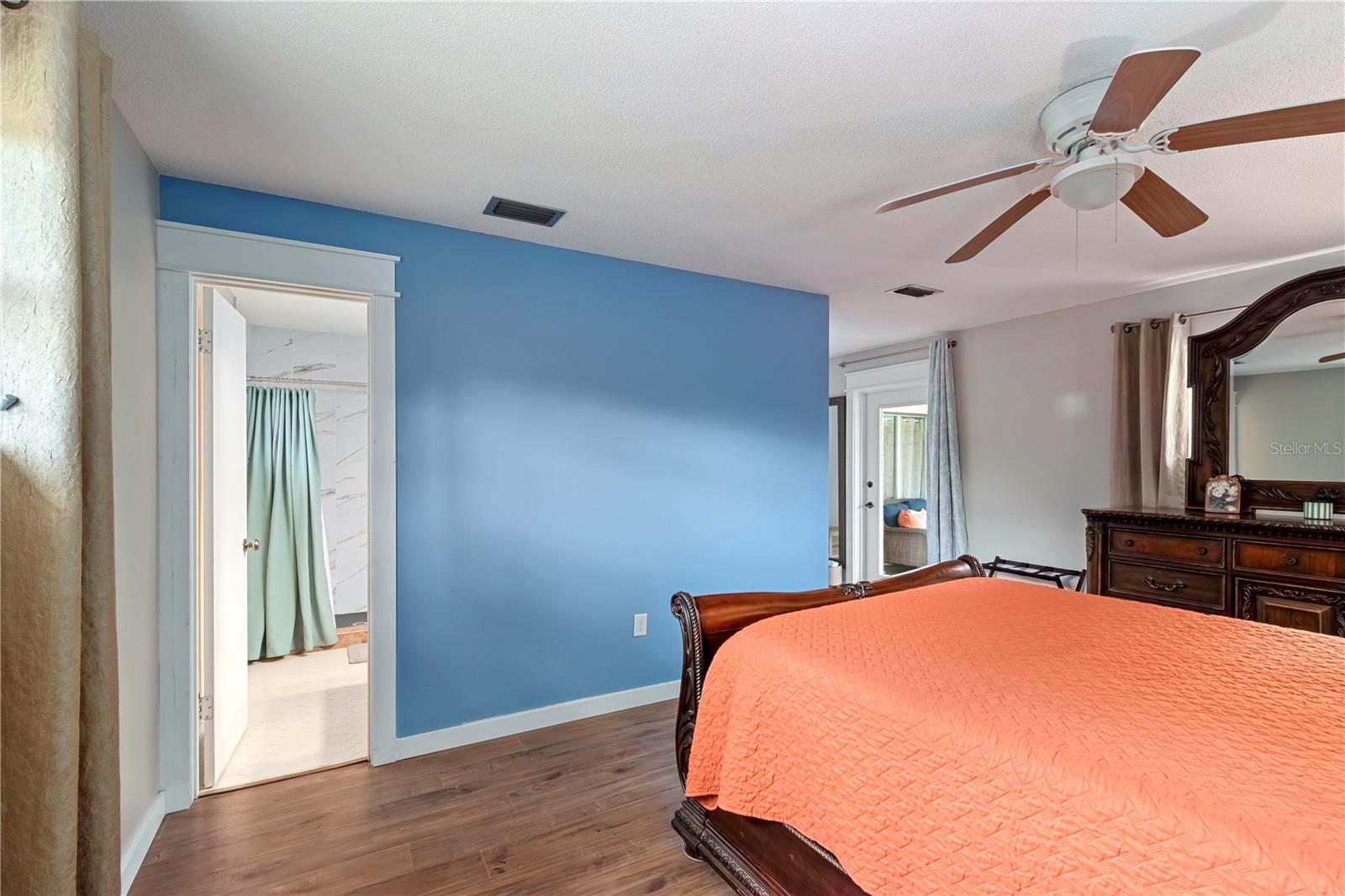Image 30 of 49 For 2135 8th Street