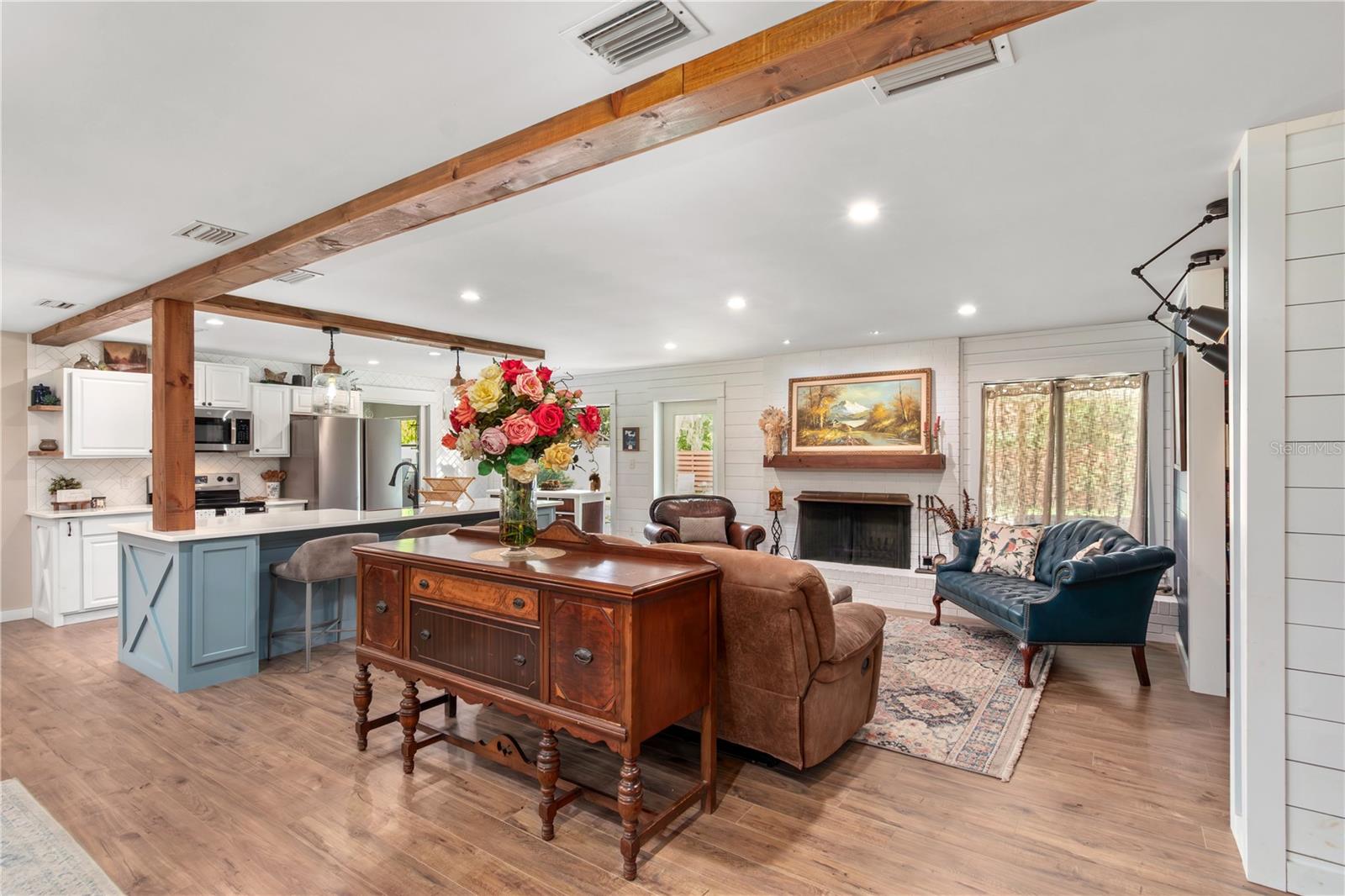 Image 4 of 49 For 2135 8th Street