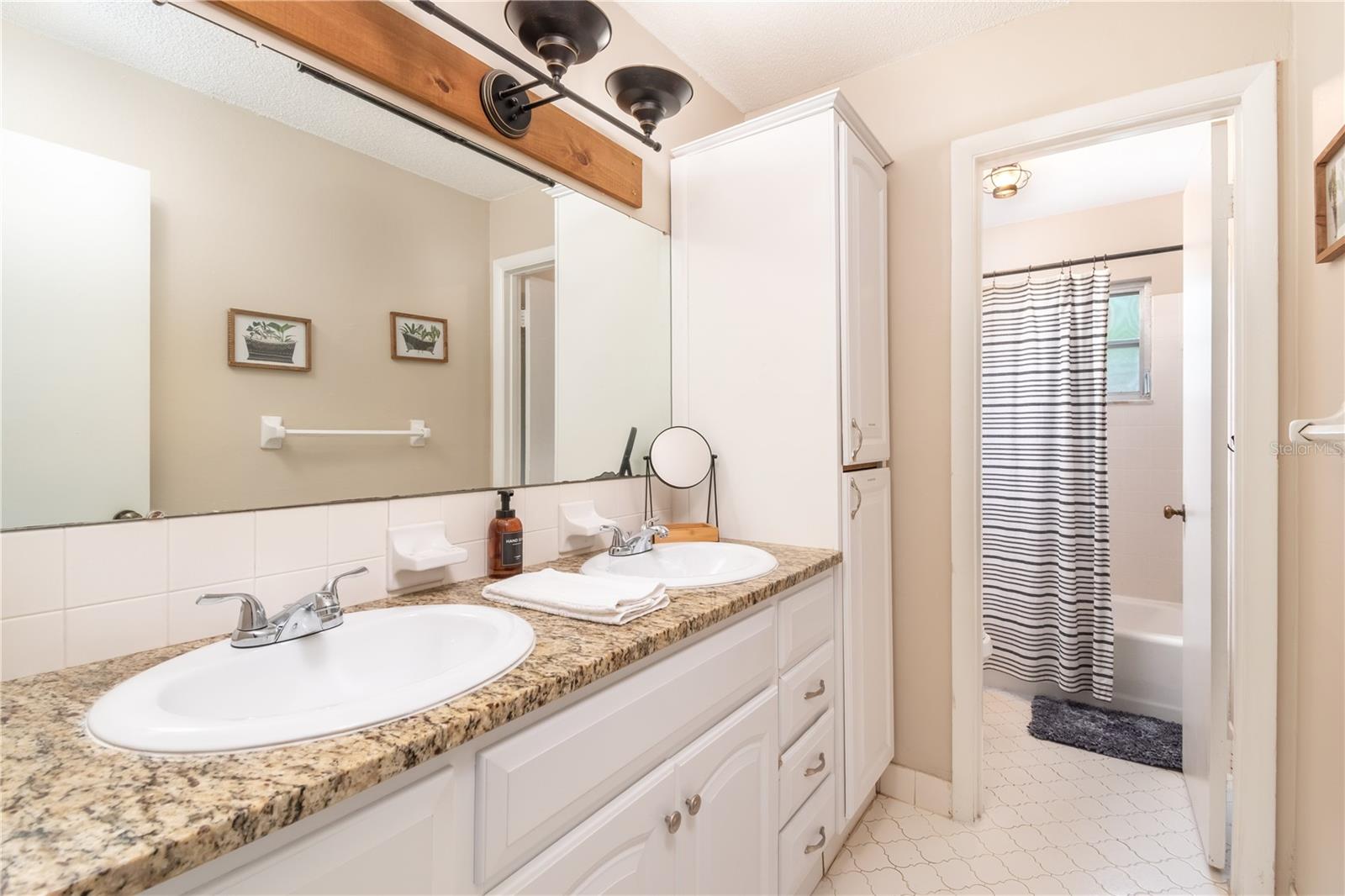 Image 41 of 49 For 2135 8th Street