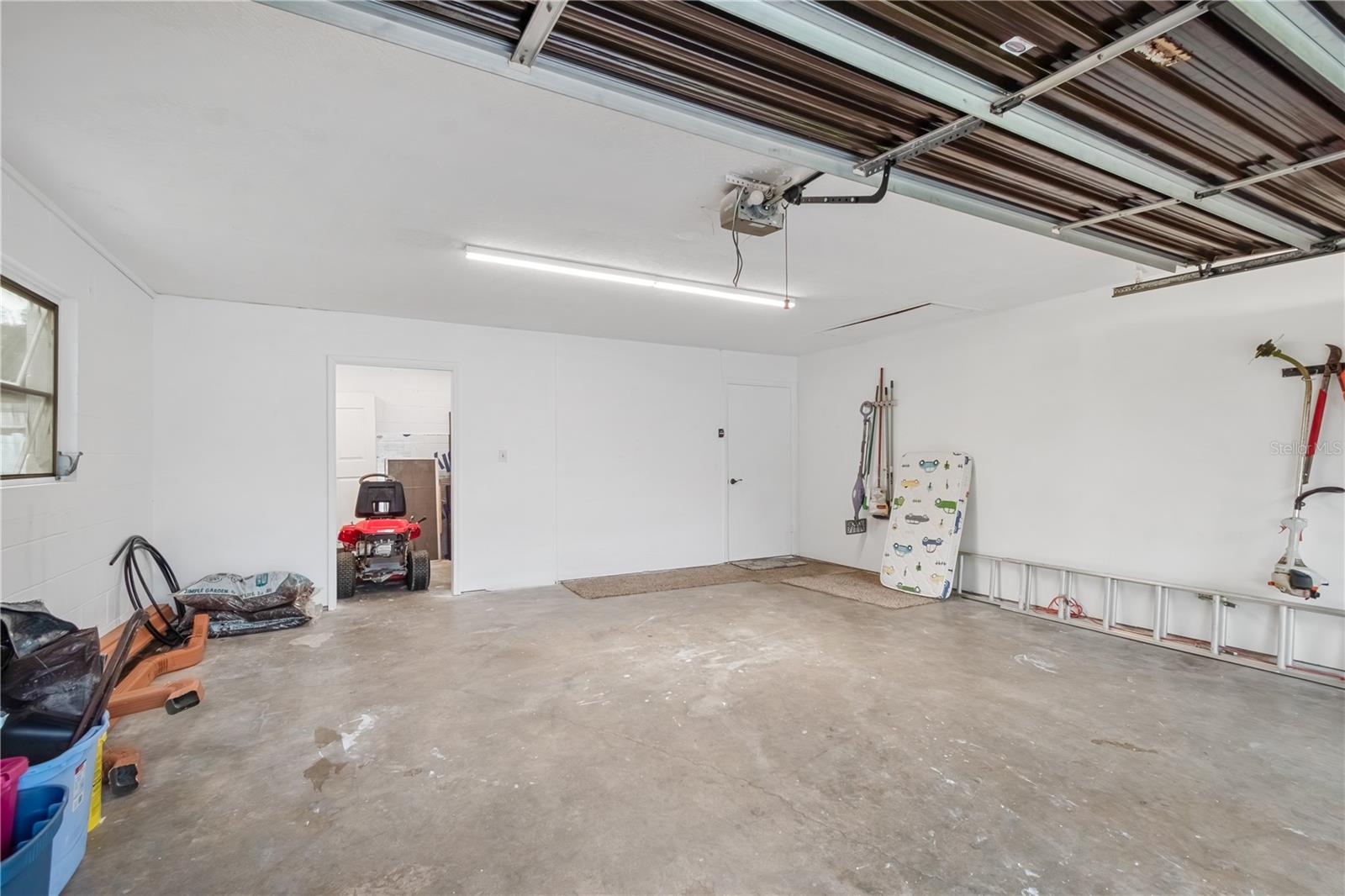 Image 44 of 49 For 2135 8th Street