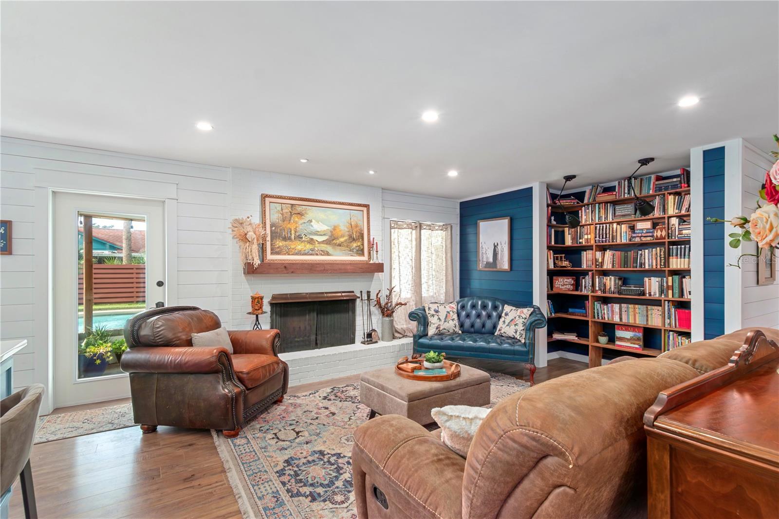 Image 5 of 49 For 2135 8th Street