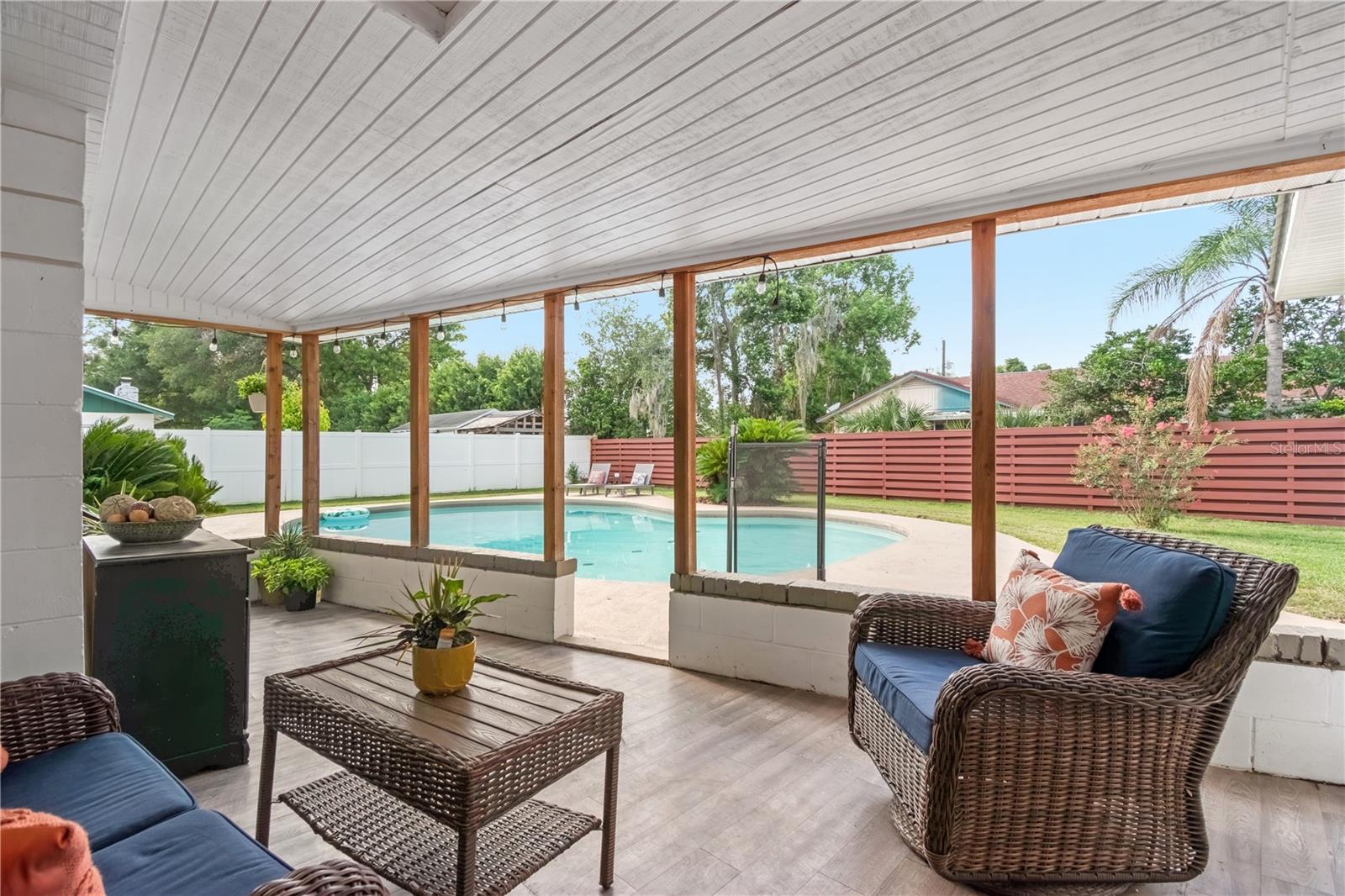 Image 7 of 49 For 2135 8th Street