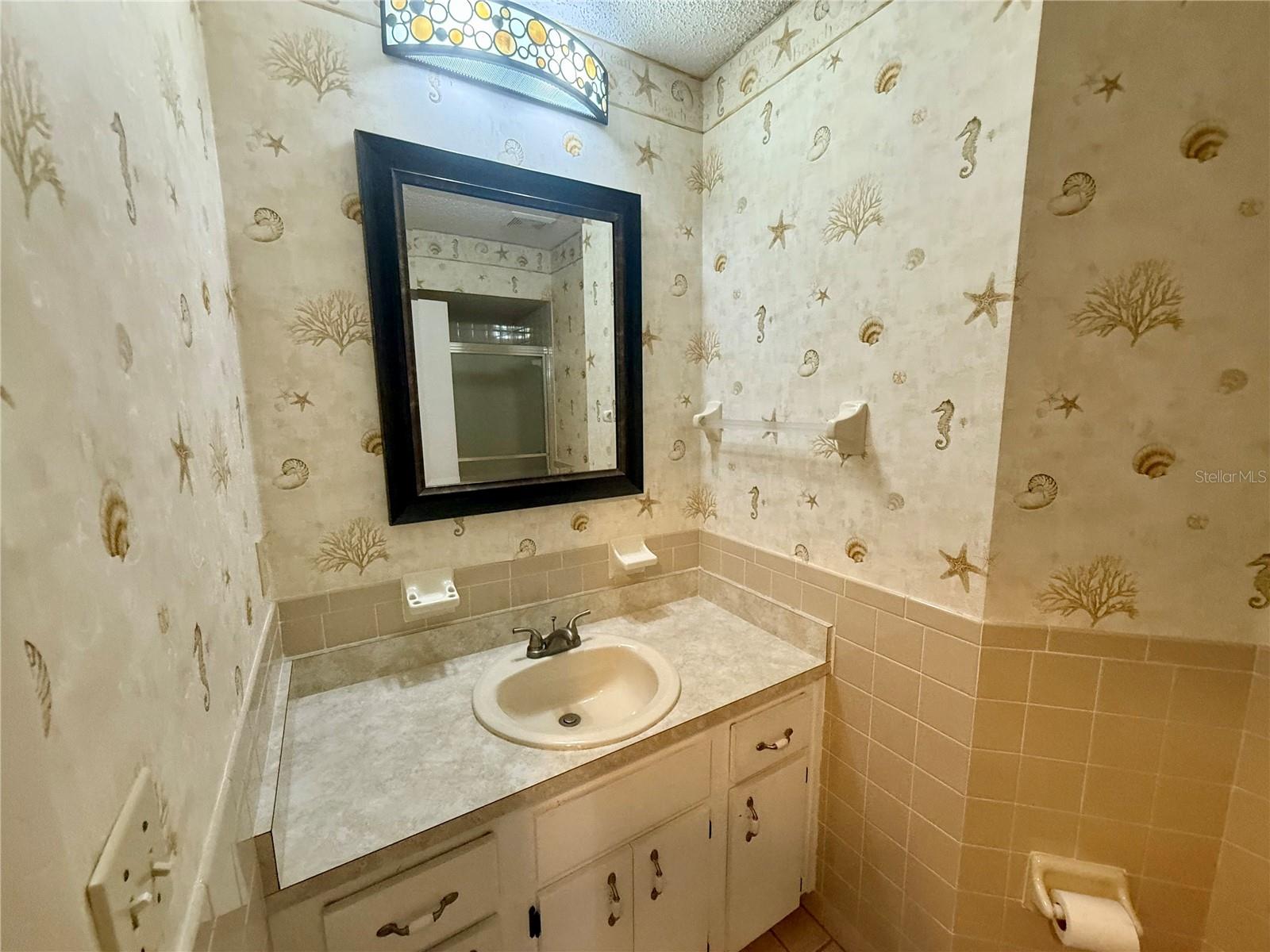 Image 18 of 27 For 10948 83rd Avenue