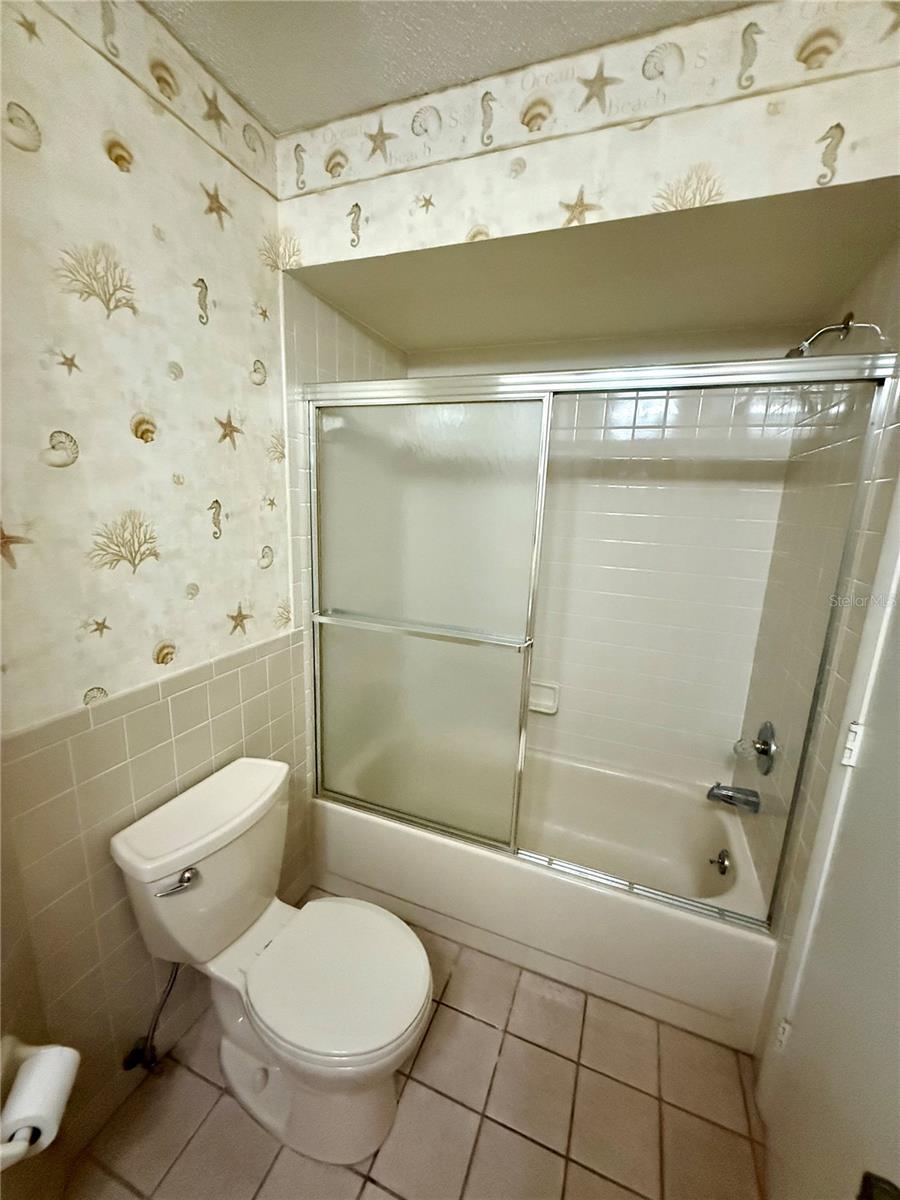 Image 20 of 27 For 10948 83rd Avenue