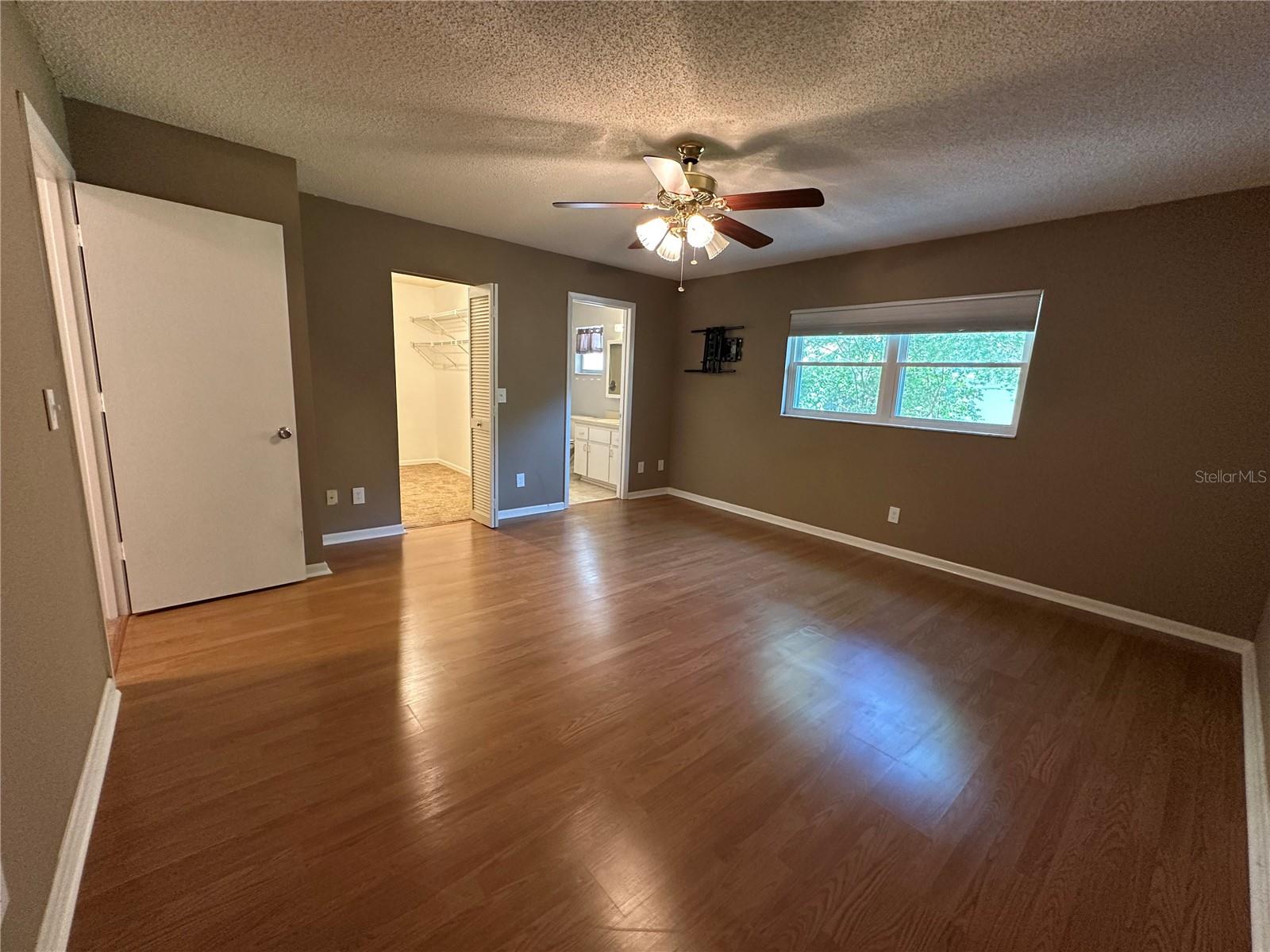 Image 12 of 81 For 9065 82nd Terrace D