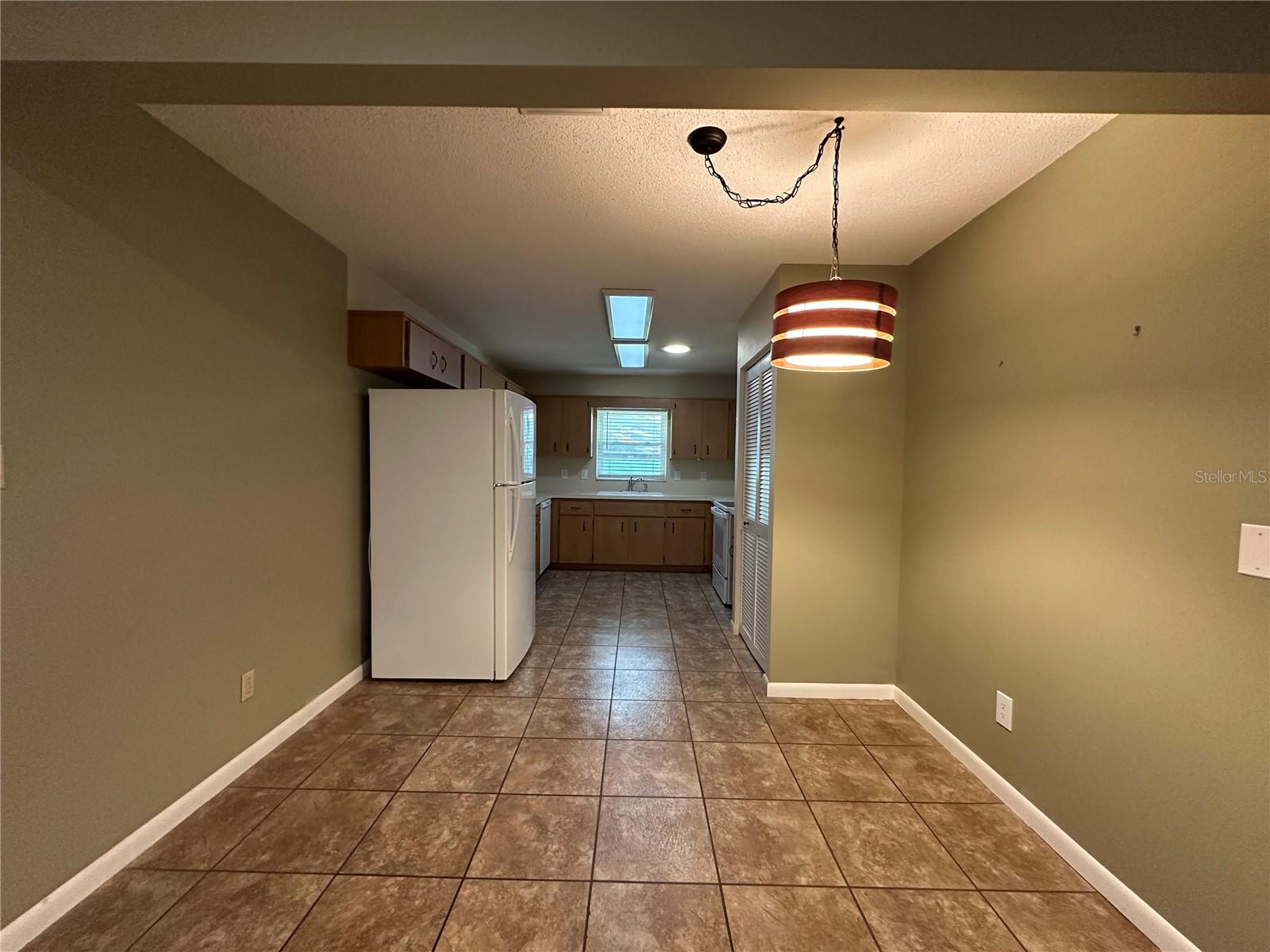Image 8 of 81 For 9065 82nd Terrace D