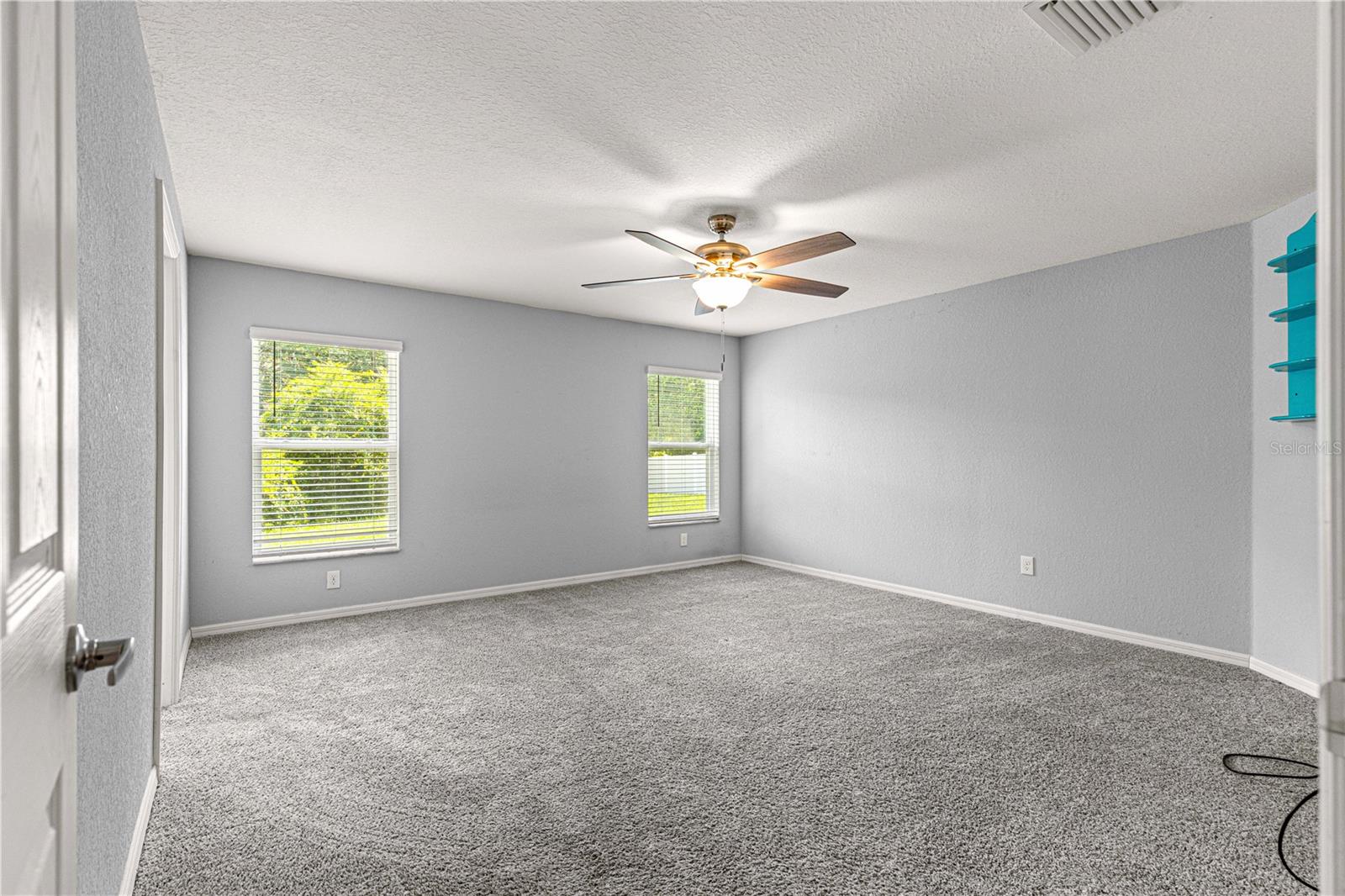 Image 23 of 39 For 8905 51st Avenue