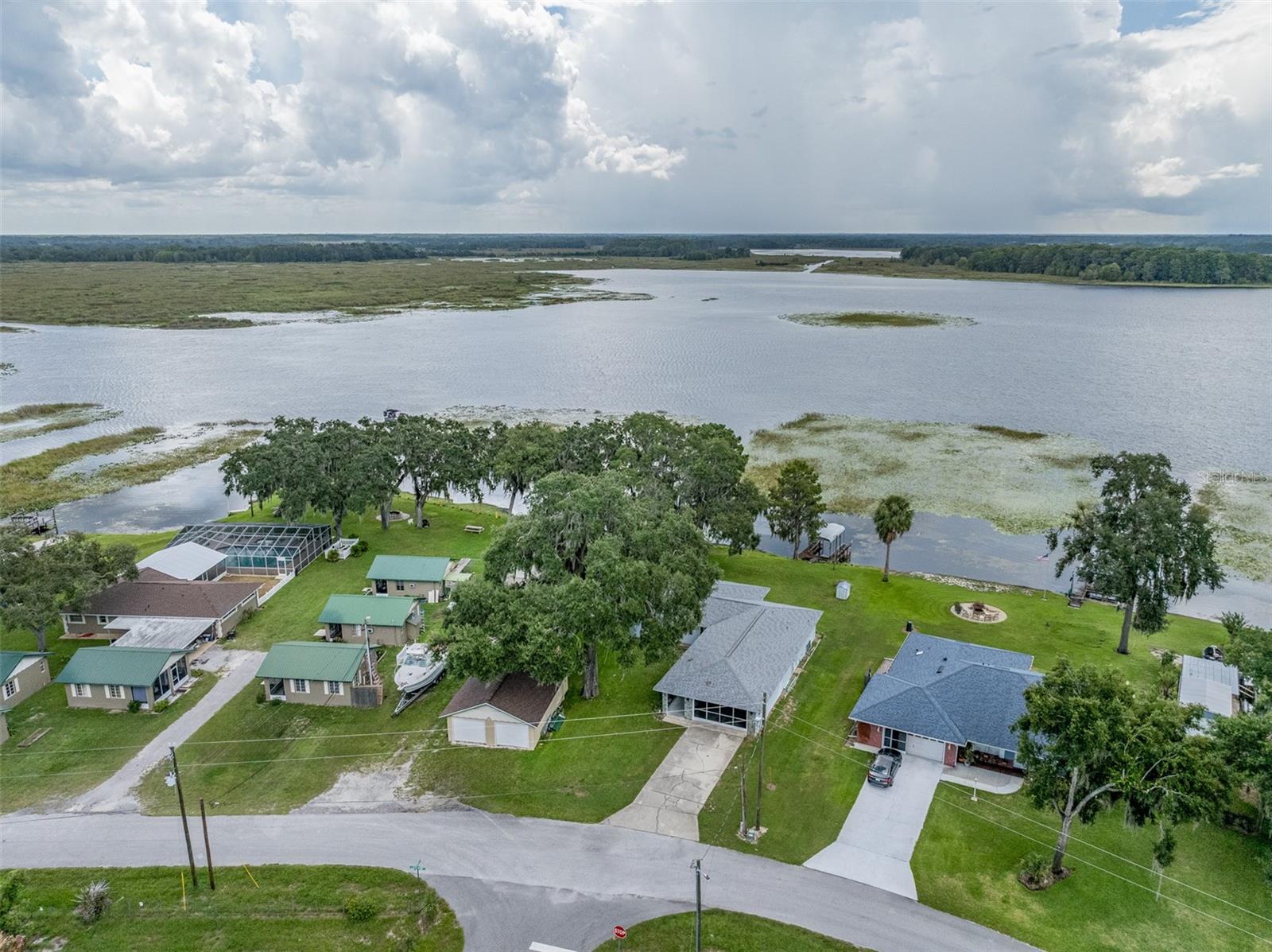 Image 39 of 50 For 2453 Lakefront Drive