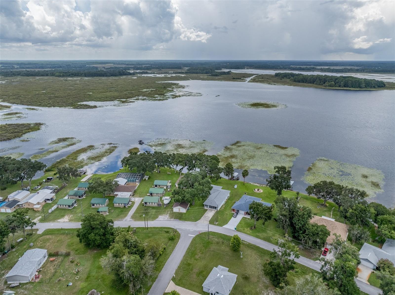 Image 40 of 50 For 2453 Lakefront Drive