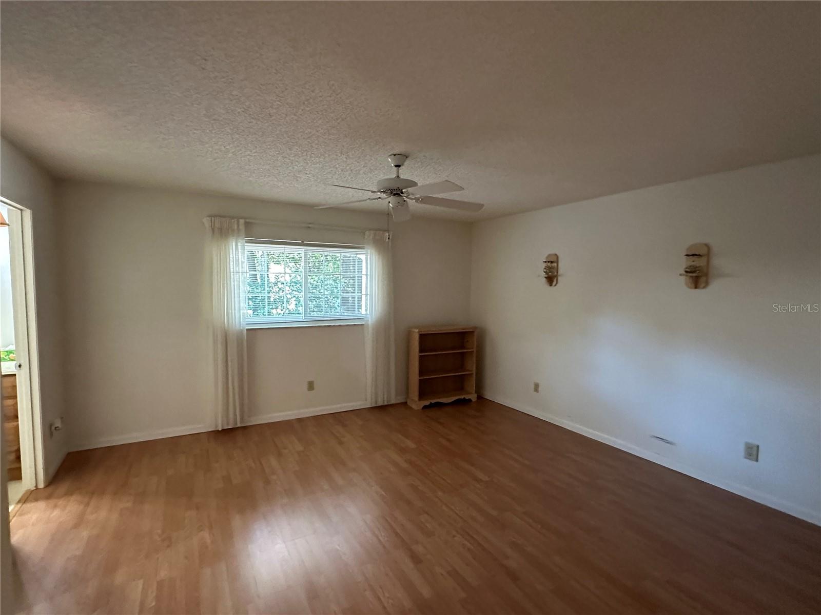 Image 14 of 21 For 8420 92nd Street B