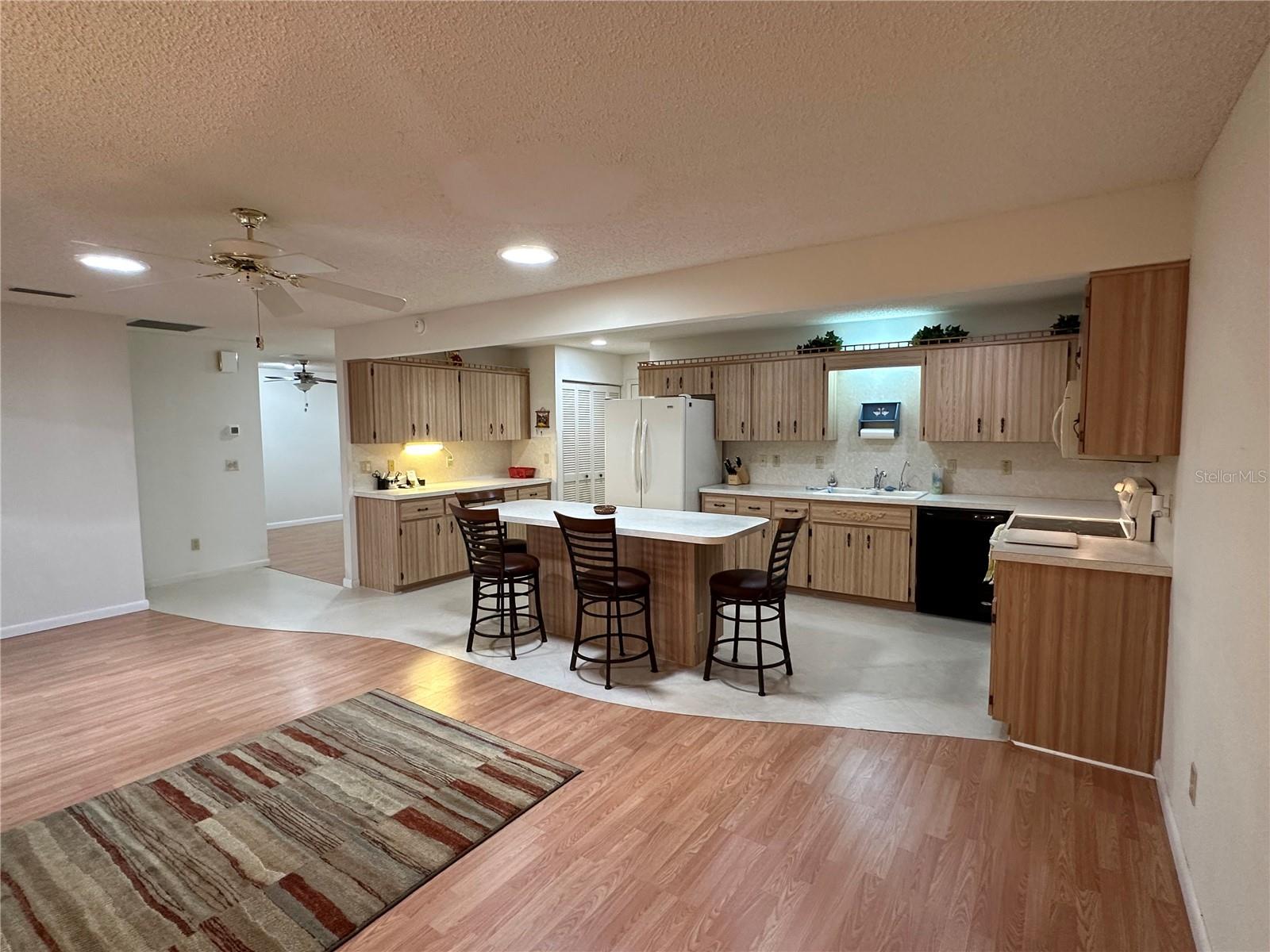 Image 7 of 21 For 8420 92nd Street B