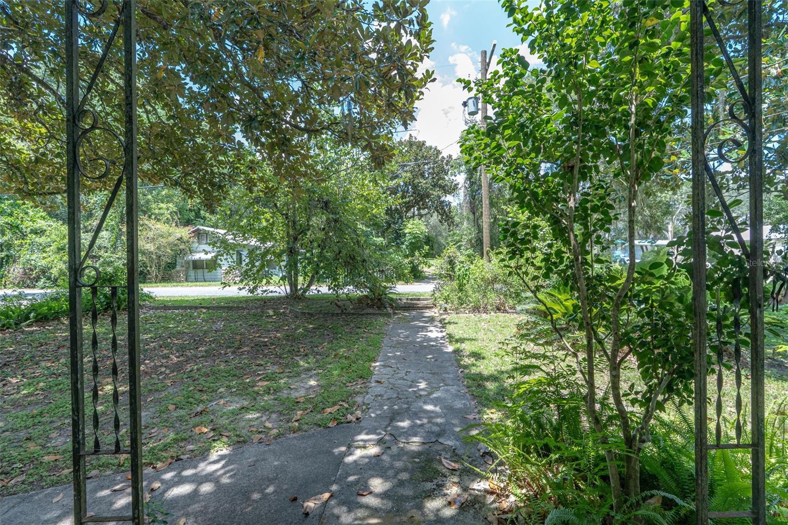 Image 36 of 44 For 8460 Magnolia Street