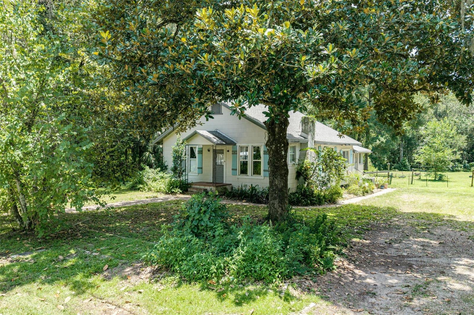 Image 4 of 44 For 8460 Magnolia Street