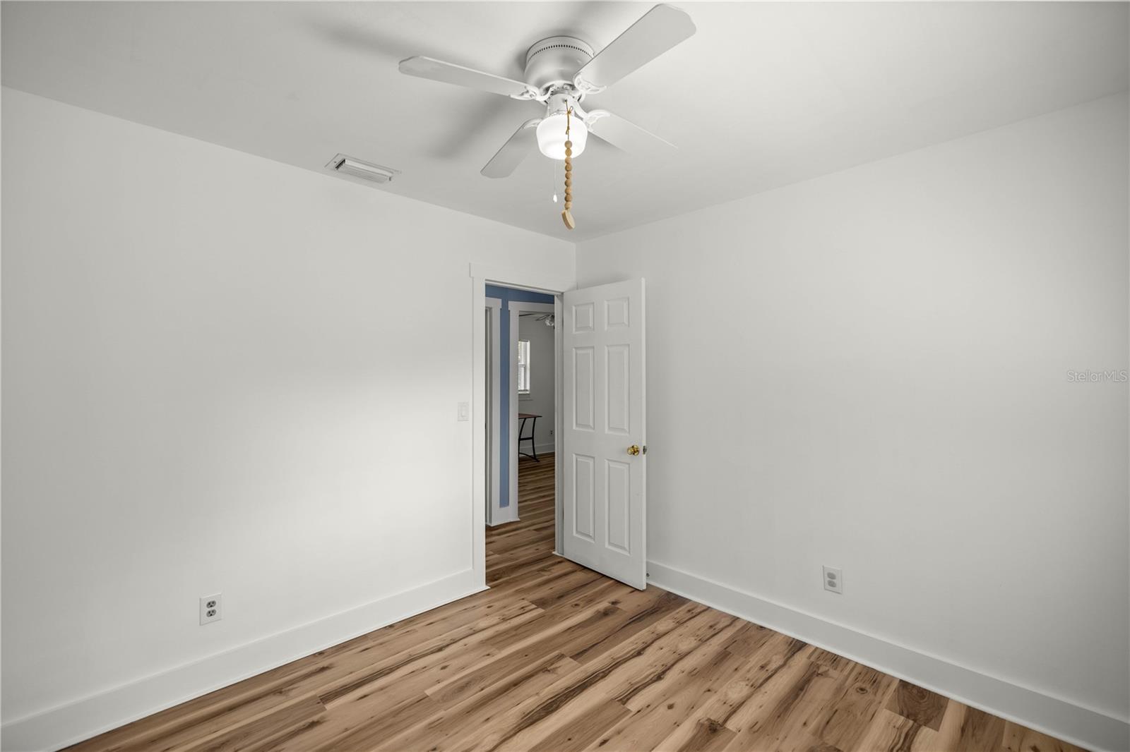 Image 14 of 32 For 3708 25th Avenue