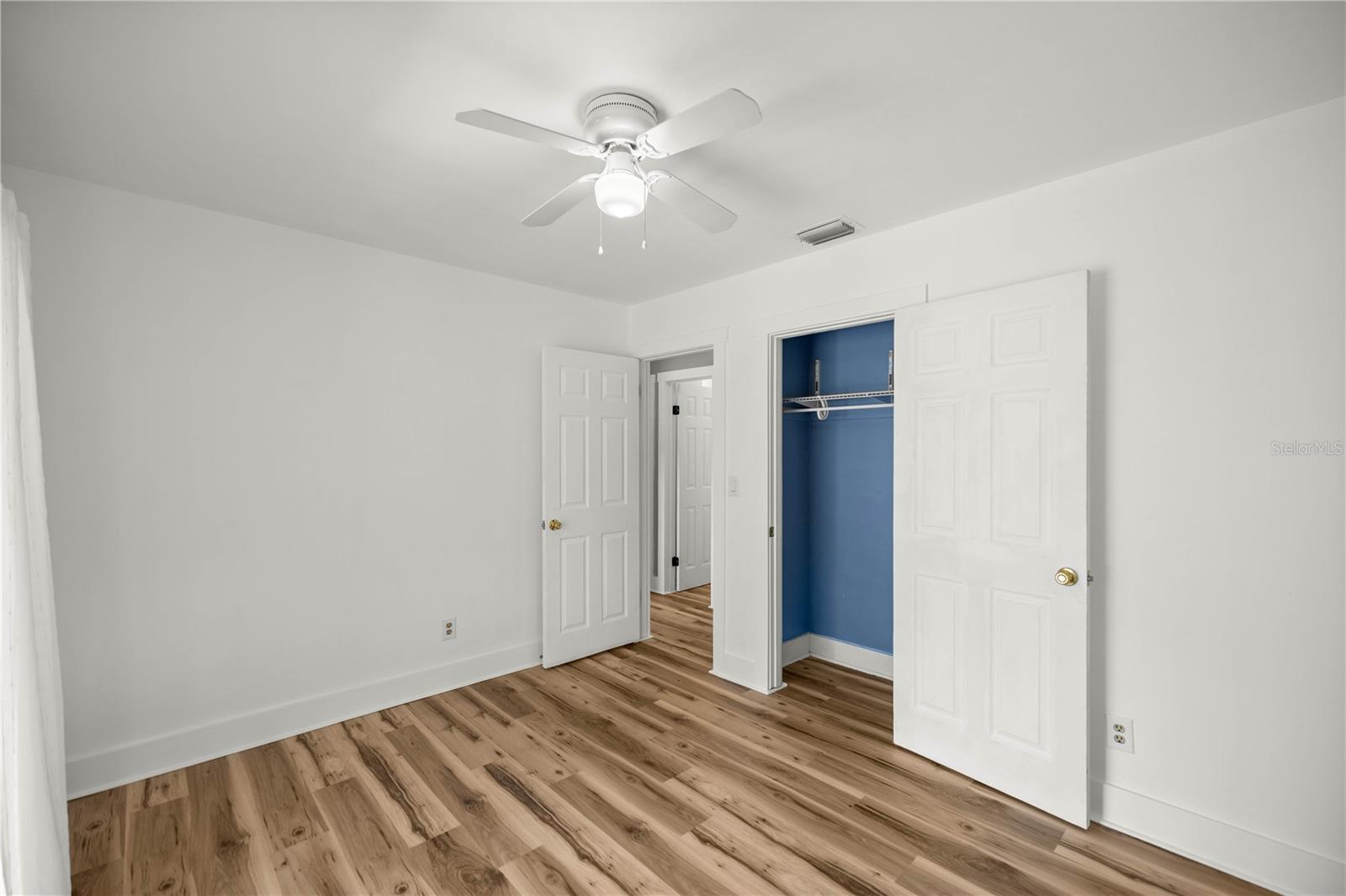 Image 18 of 32 For 3708 25th Avenue