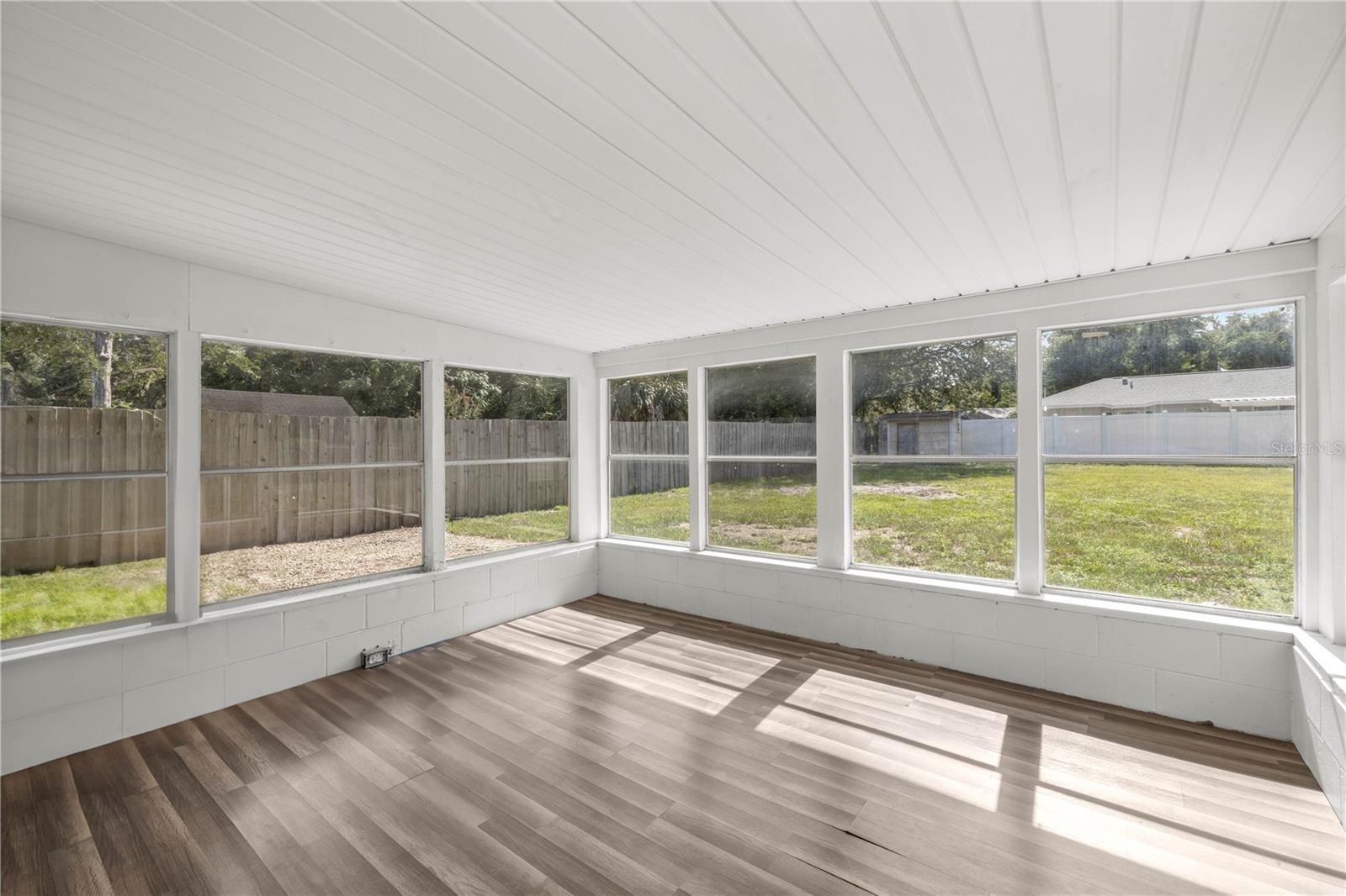 Image 19 of 32 For 3708 25th Avenue