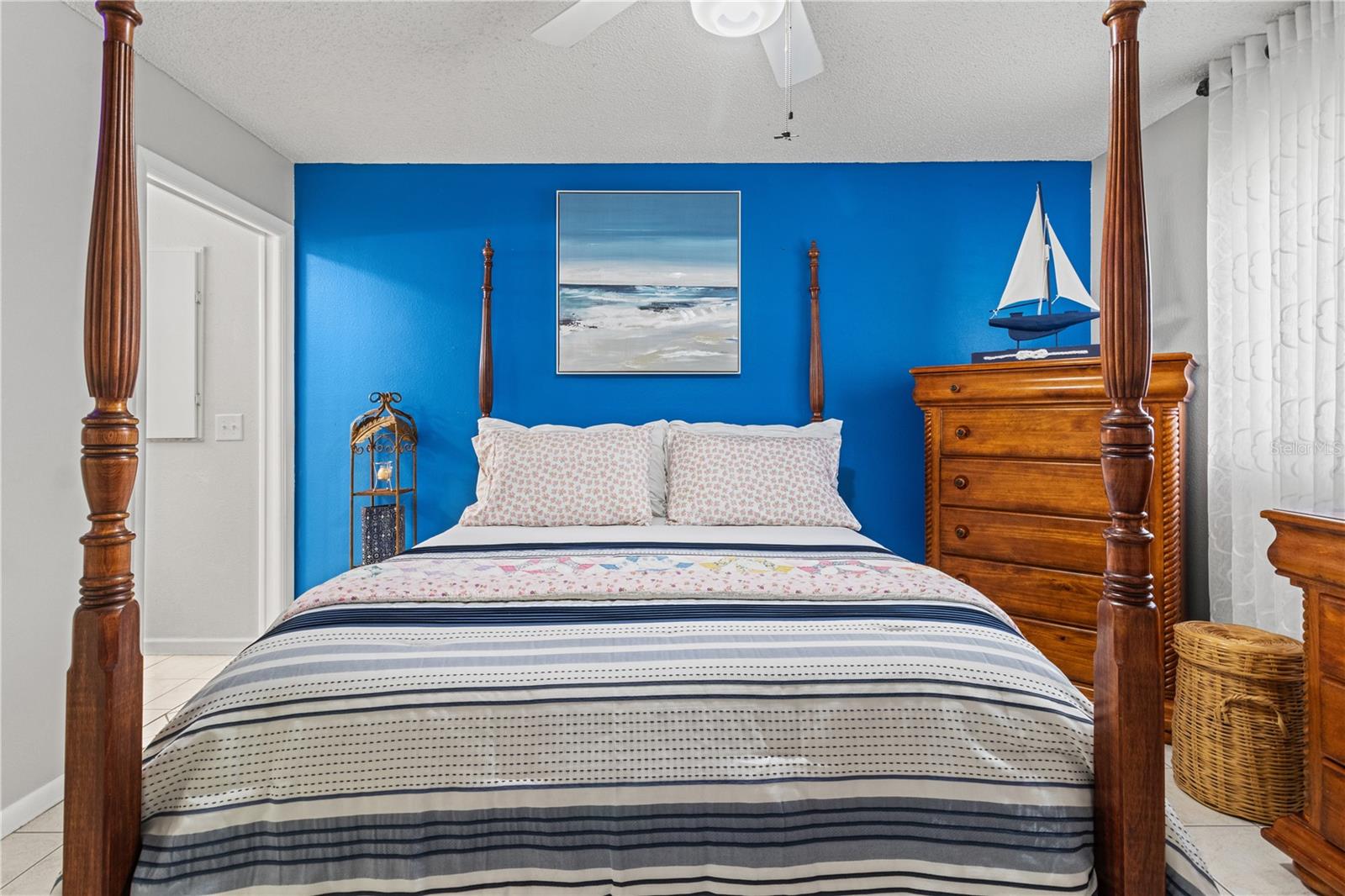 Image 17 of 30 For 3863 17th Street Circle