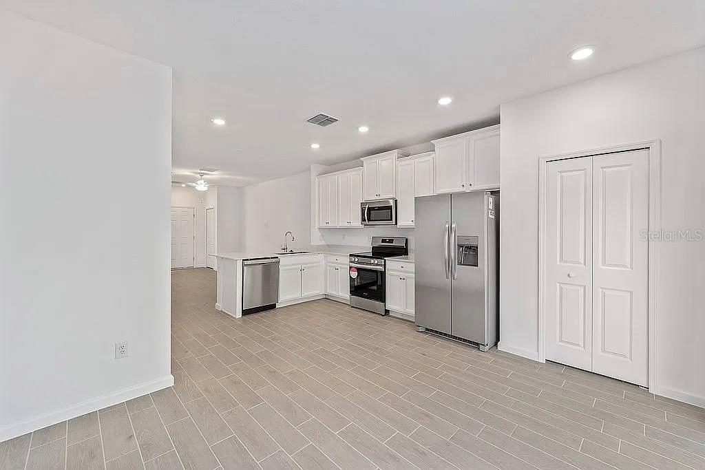 Image 9 of 19 For 3409 Sw 34th Avenue Cir Unit 8