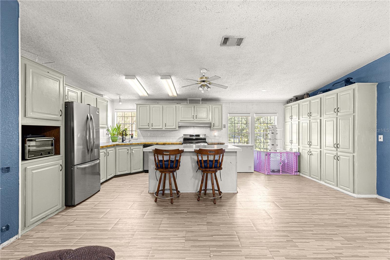 Image 11 of 47 For 16410 119th Street